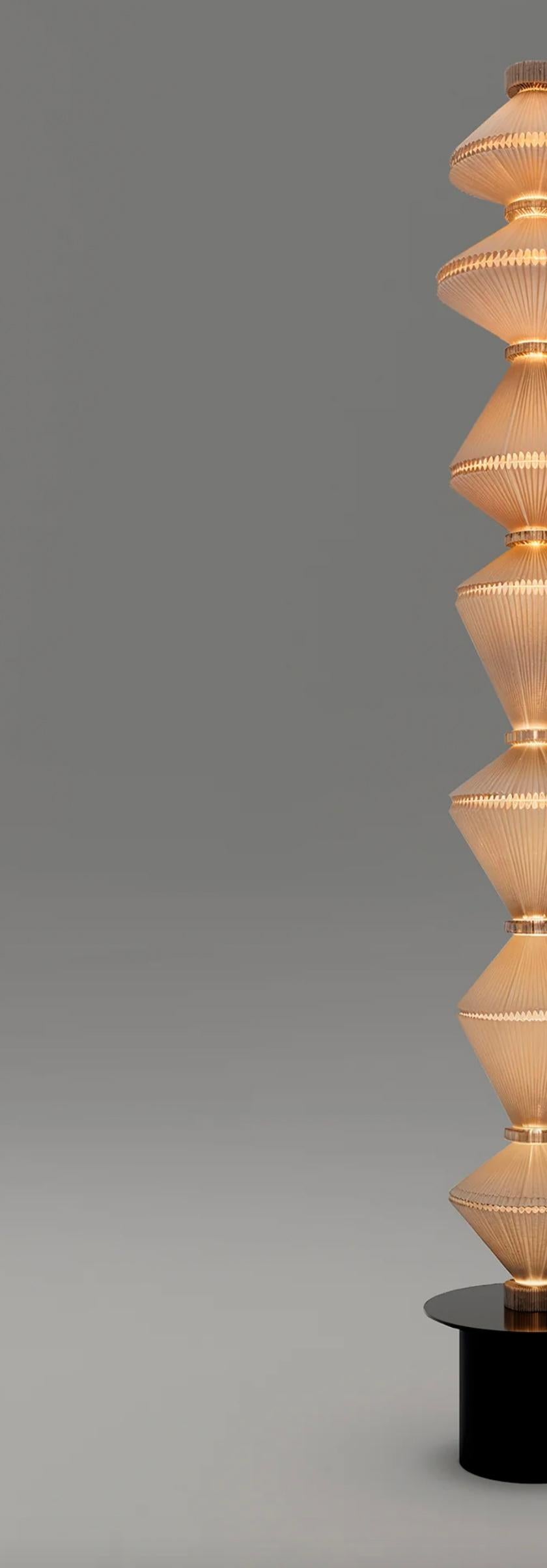 Lámpara de pie Atelier Oï Oïphorique P Gr Para Parachilna Español en venta