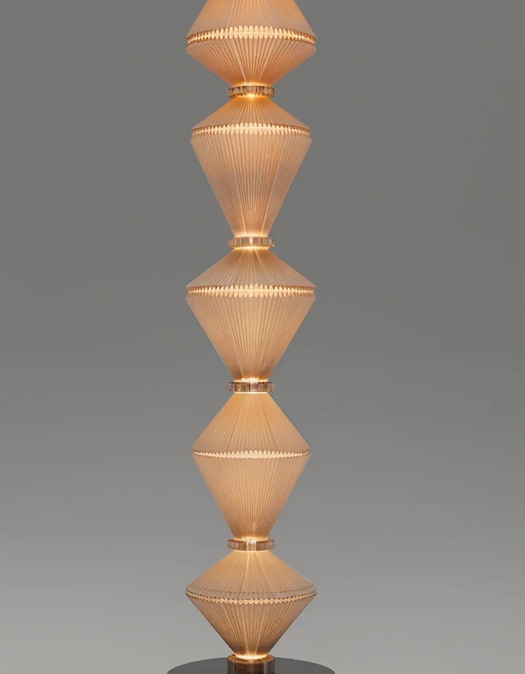 Atelier Oï Oïphorique P Gr Floor Lamp For Parachilna In New Condition For Sale In Barcelona, Barcelona