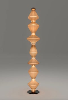 Lámpara de pie Atelier Oï Oïphorique P Gr Still Para Parachilna