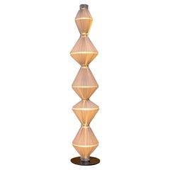Atelier Oï Oïphorique P Pe Still Floor Lamp For Parachilna