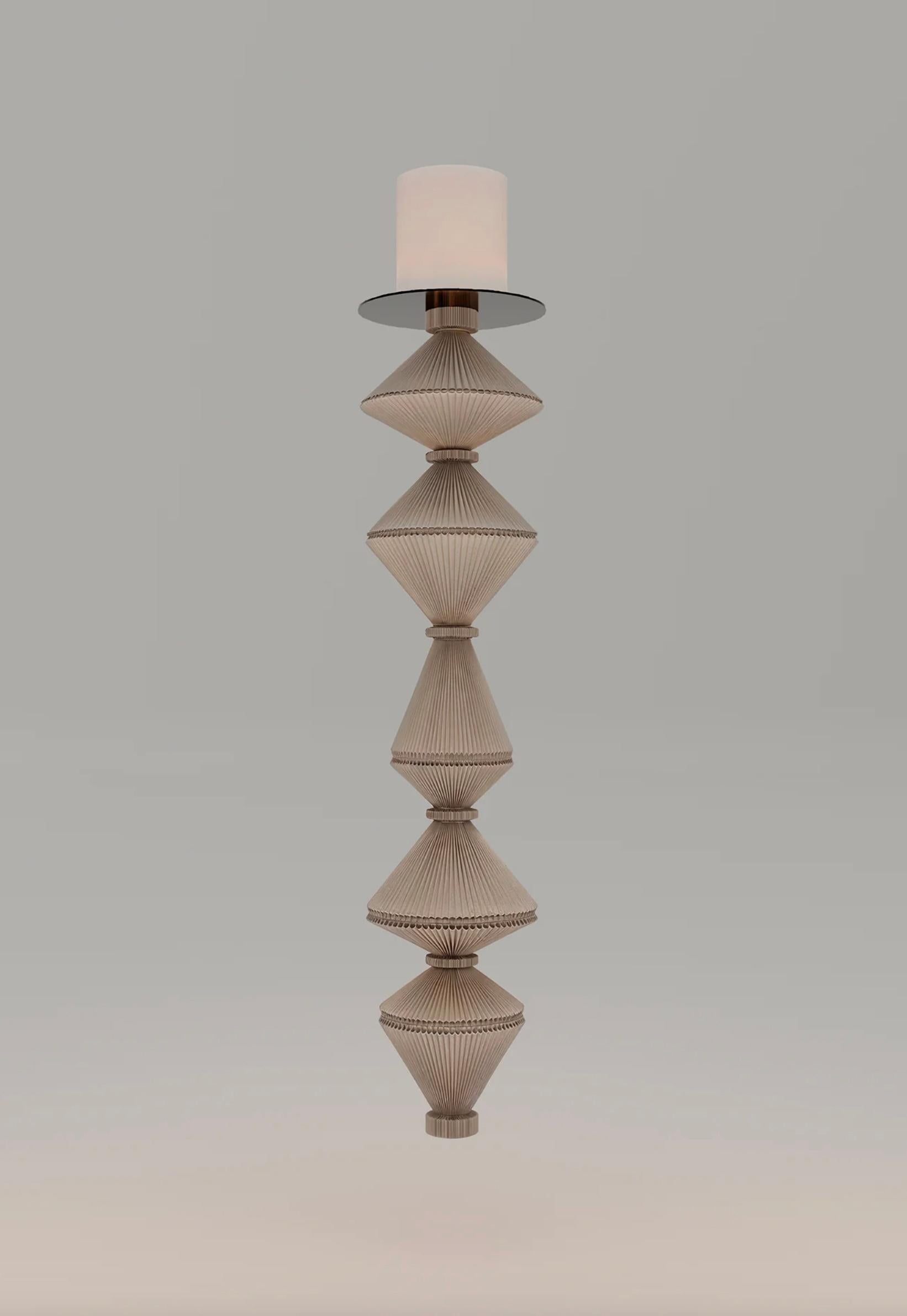Atelier Oï Oïphorique T Pe Lampada a Sospensione Per Parachilna 

Oïphorique presenta un elegante diffusore in tessuto. Dopo aver acceso la luce si risveglia l'anima e tutto inizia a muoversi in un movimento ipnotico.

Dettagli del