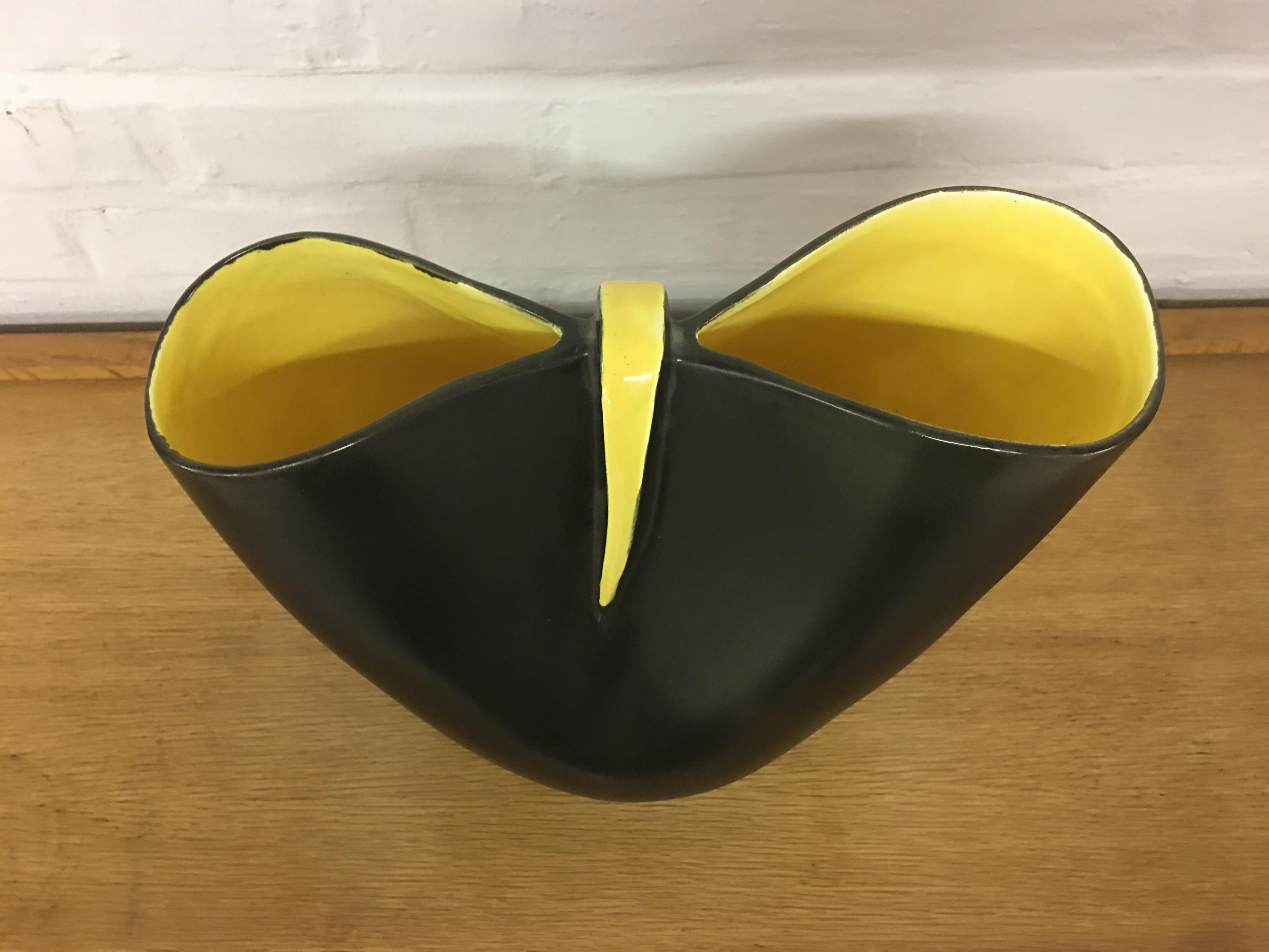 Atelier Revernay Midcentury Biomorphic Vase, circa 1950 In Good Condition For Sale In Saint-Ouen, FR