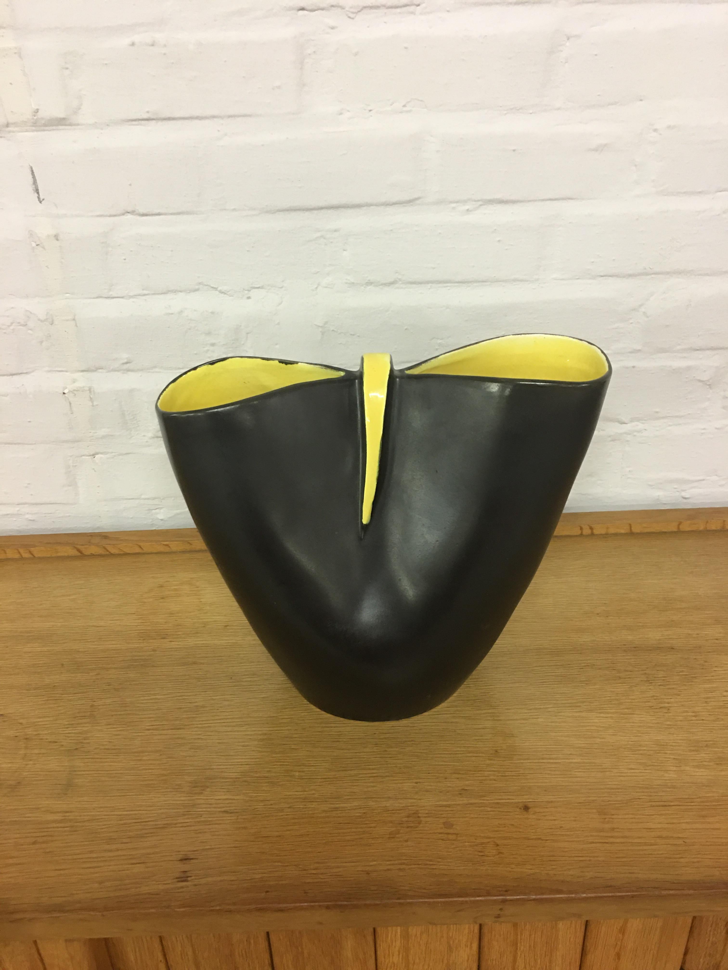 Vaso biomorfo di metà secolo di Atelier A Revernay, 1950 circa in vendita 2