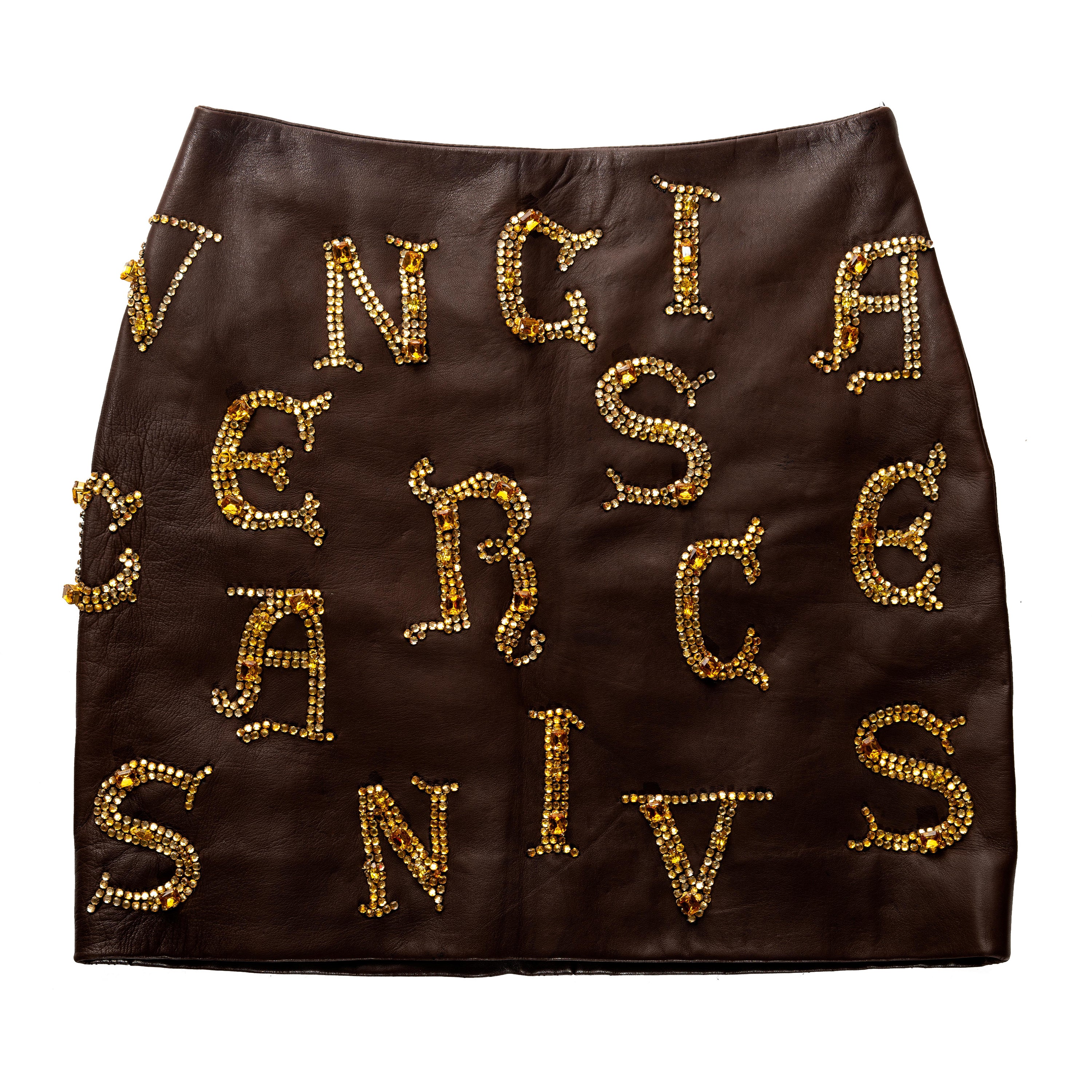 Falda Atelier Versace de cuero marrón con caligrafía de cristales dorados, fw 1997 en venta