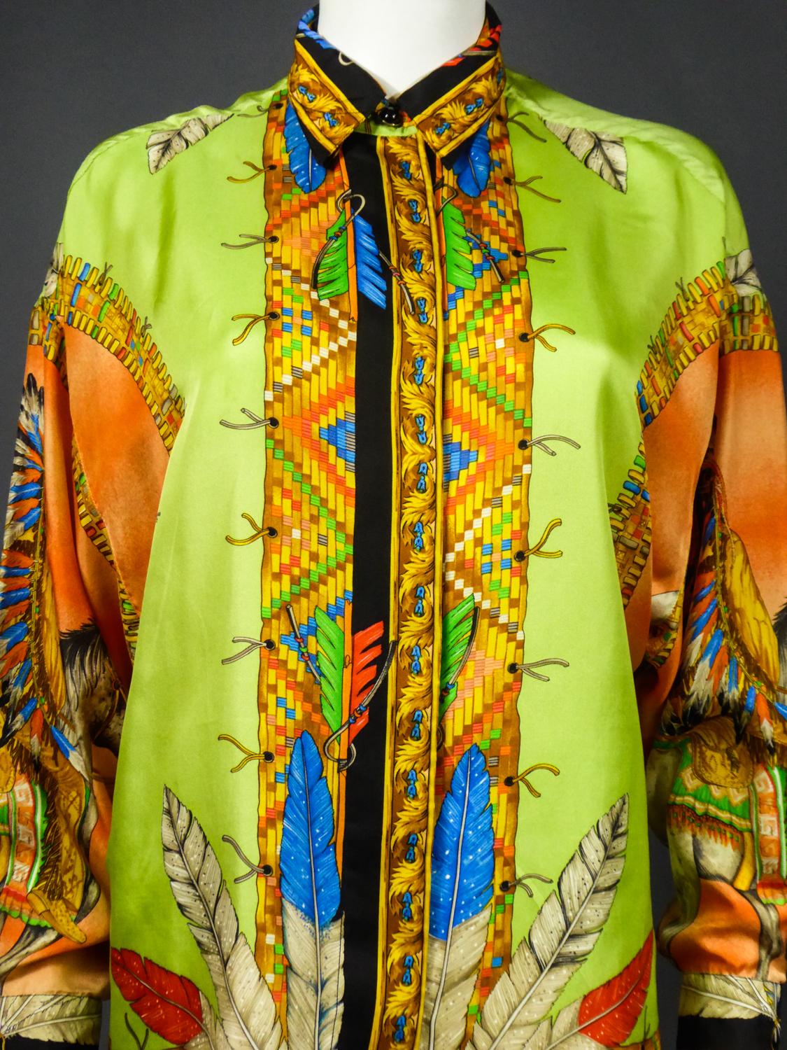 Atelier Versace Couture Printed Silk Shirt Circa 2004 In Good Condition For Sale In Toulon, FR