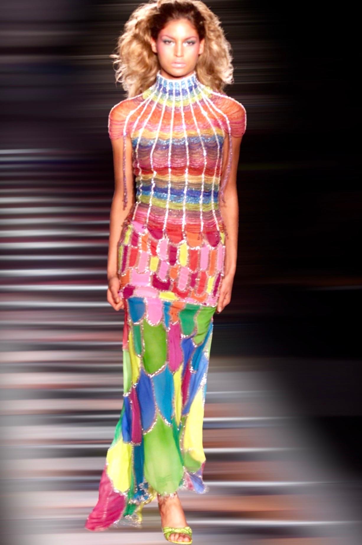 ATELIER VERSACE Robe de soirée haute couture perlée multicolore sirène et talons 39 en vente 9