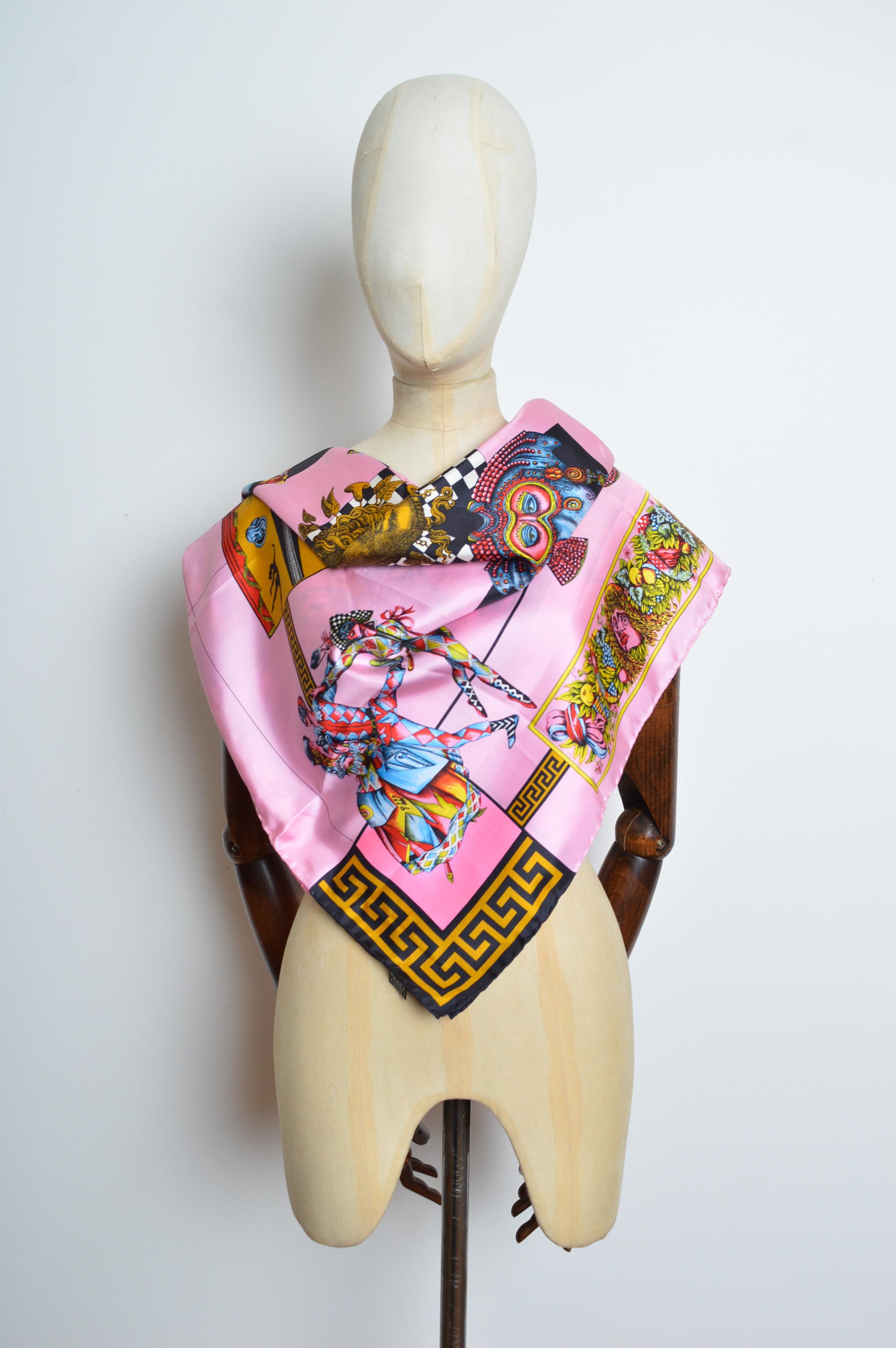 ATELIER VERSACE Spring / Summer 1992 Silk Pink Harlequin Scarf - Foulard For Sale 1