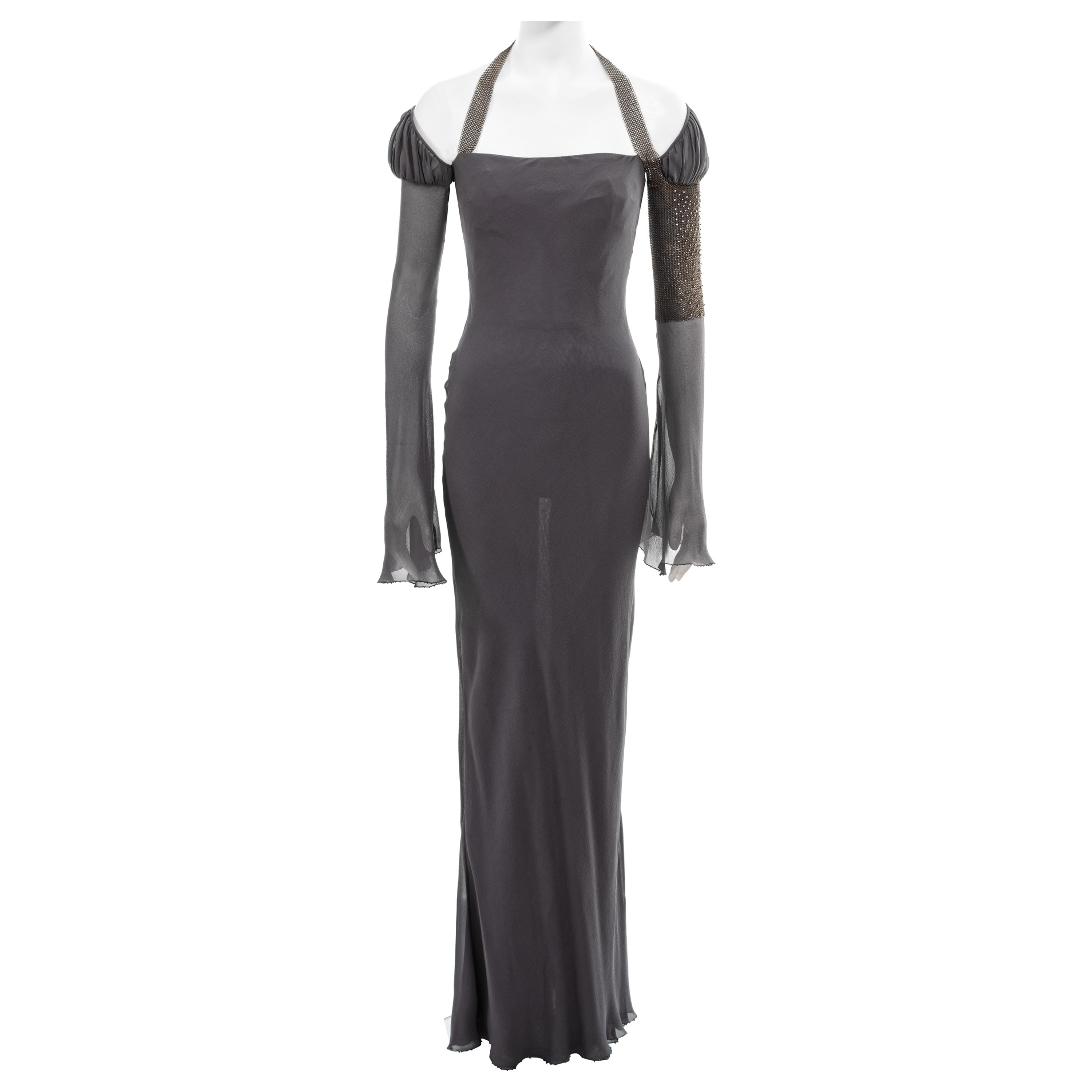 Atelier Versace Robe de soirée couture en soie et cotte de mailles gris acier, 1998