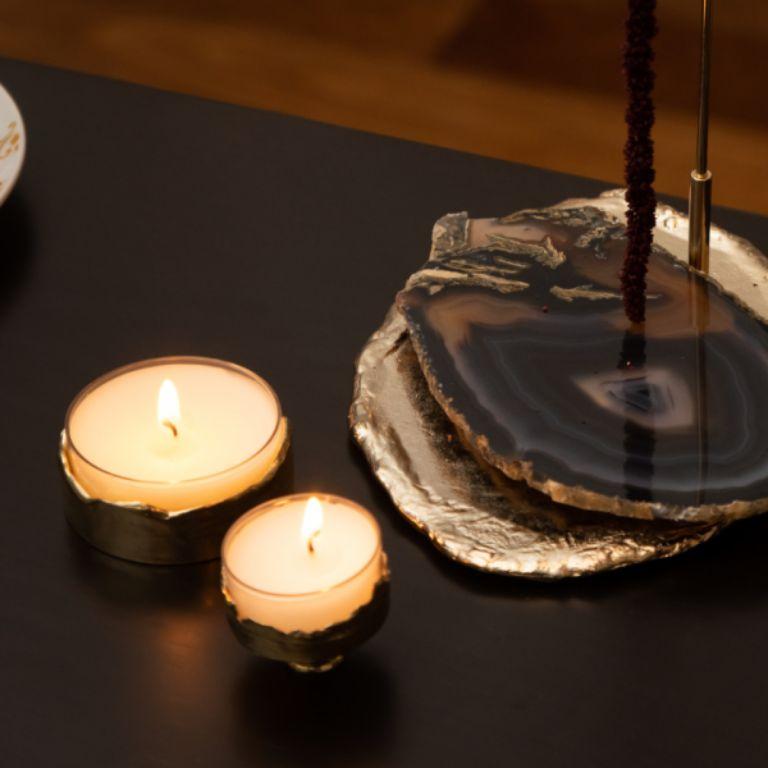 XXI secolo e contemporaneo Atélis Small - Elegante portacandele in ottone dorato in vendita