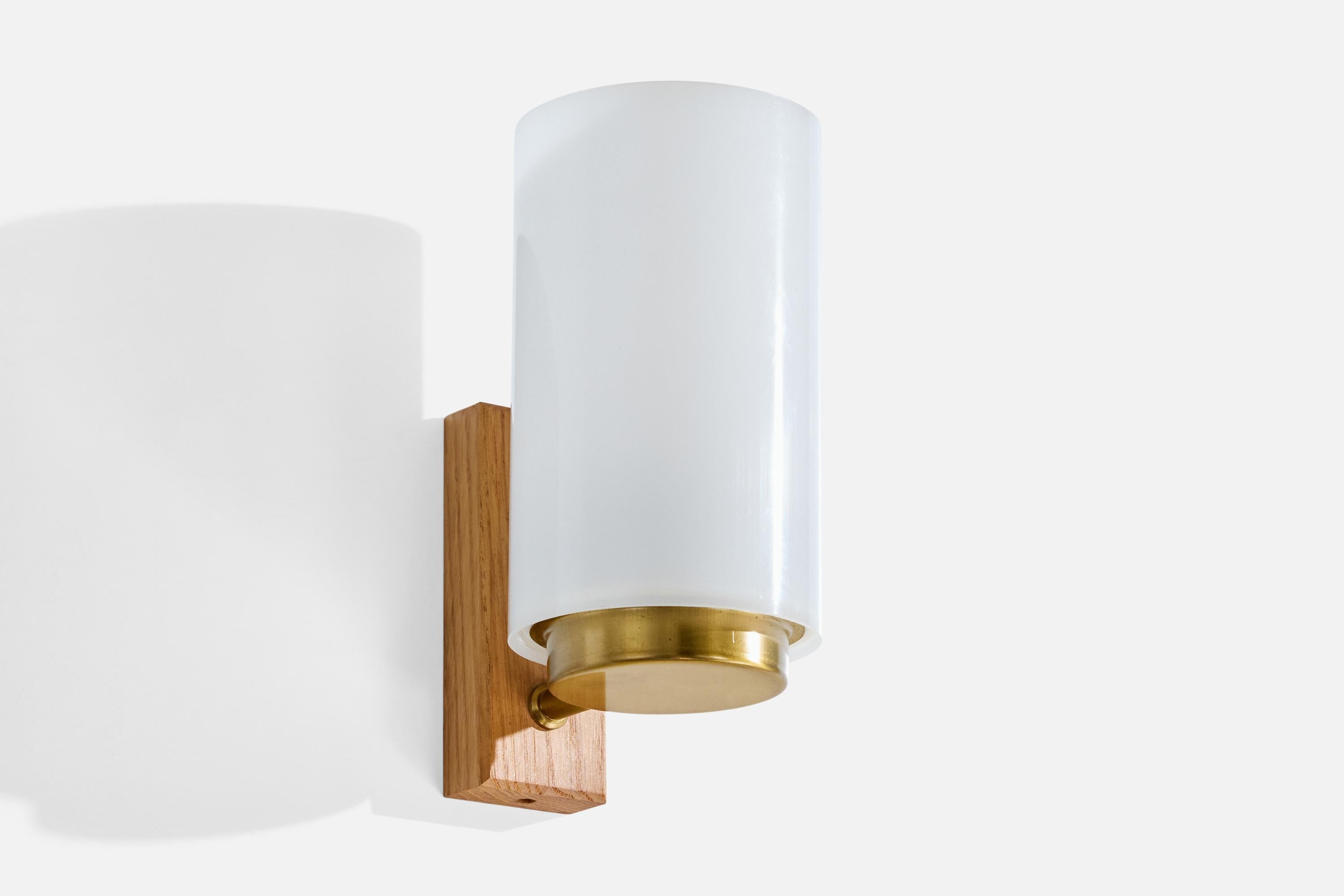Swedish Ateljé Lyktan, Wall Lights, Oak, Brass, Acrylic, Sweden, 1960s For Sale