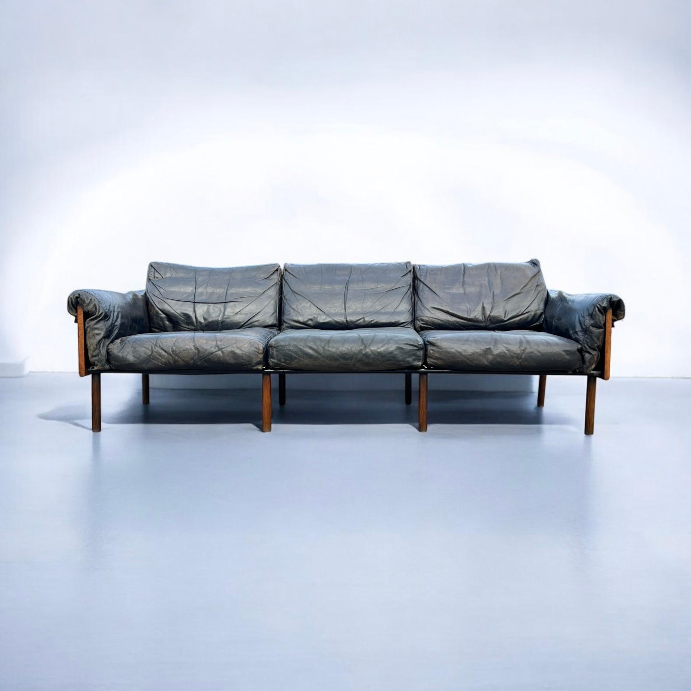 20th Century 'Ateljee' Leather And Ash Sofa And Armchair By Yrjö Kukkapuro For Haimi Finland For Sale