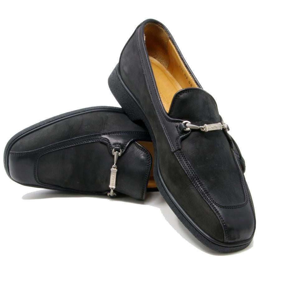 A.Testoni Black Leather Moc Toe Logo Stylized Horsebit Loafer Dress Shoes In Good Condition For Sale In Downey, CA