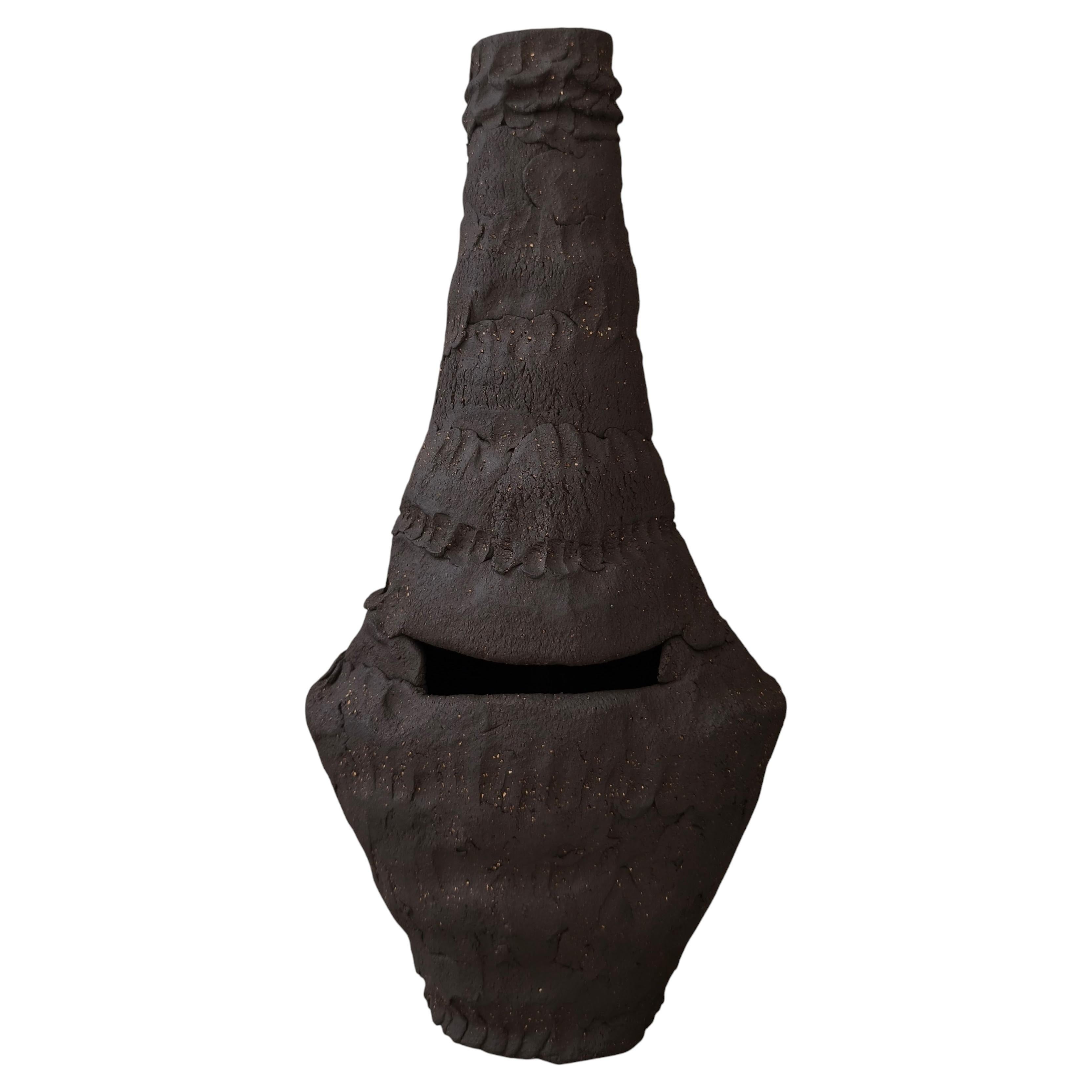 ath 26 di asterisque. Vaso in gres organico lavorato a mano, Spagna, New in vendita