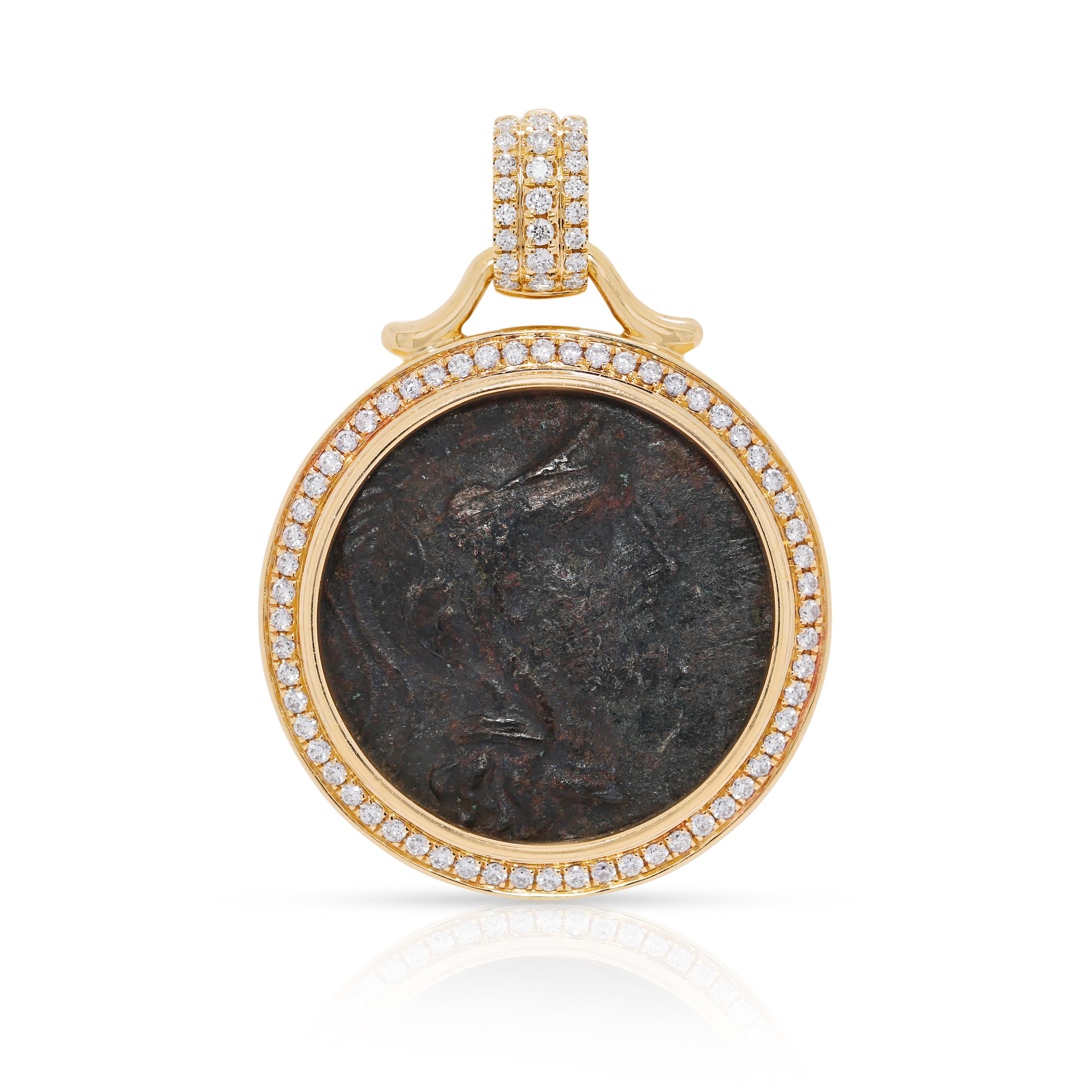 Athéna Pièce de monnaie grecque antique Pendentif en or jaune 18 carats avec 0,44 ct de diamant en vente 2