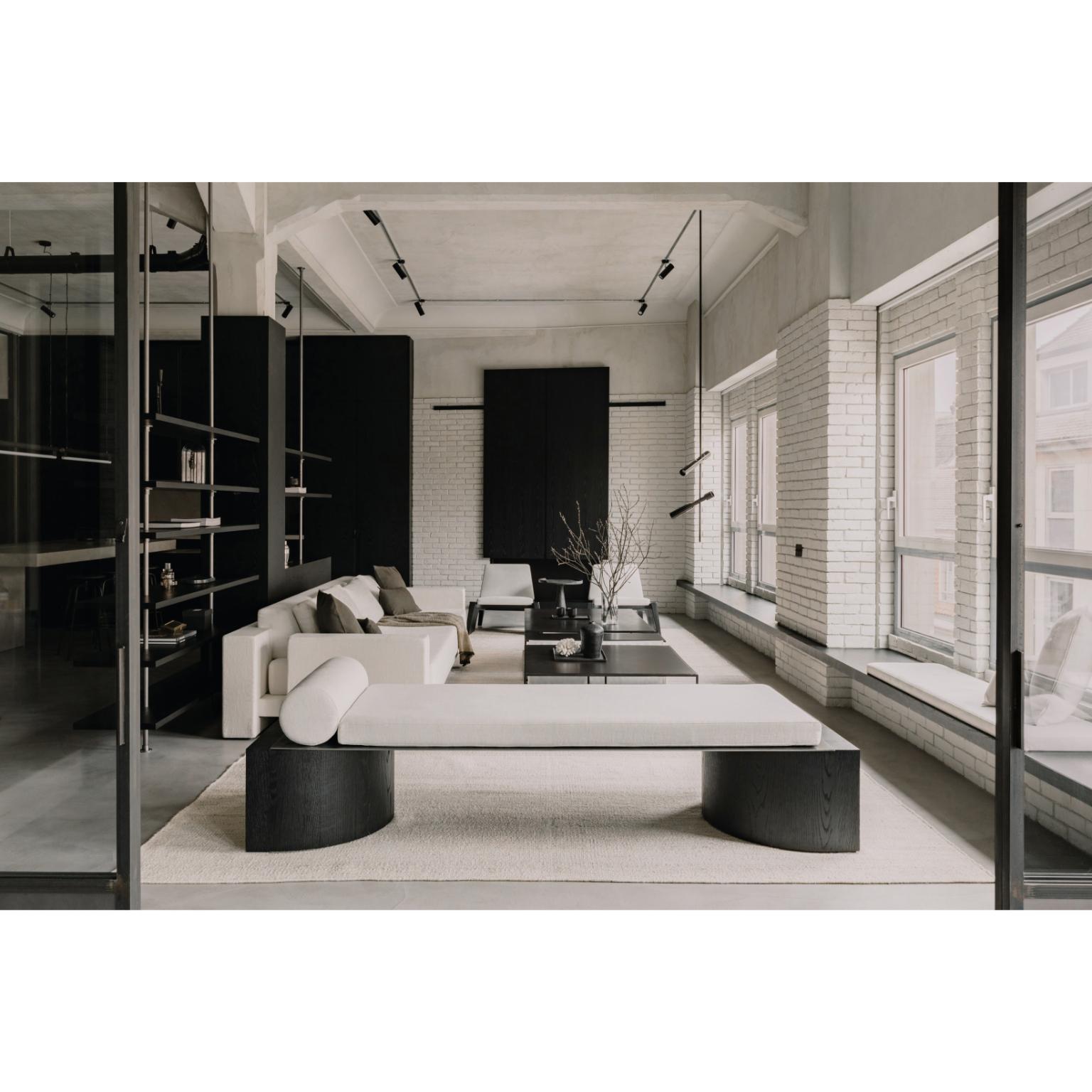 Athena Daybed in rovere tinto marrone medio, ferro grezzo e tessuto di lino di OZA Design In condizioni Nuovo in vendita a Geneve, CH