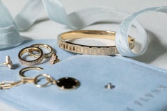 Diamant-Pavé-Armreif aus 14 Karat Gelbgold von Athena