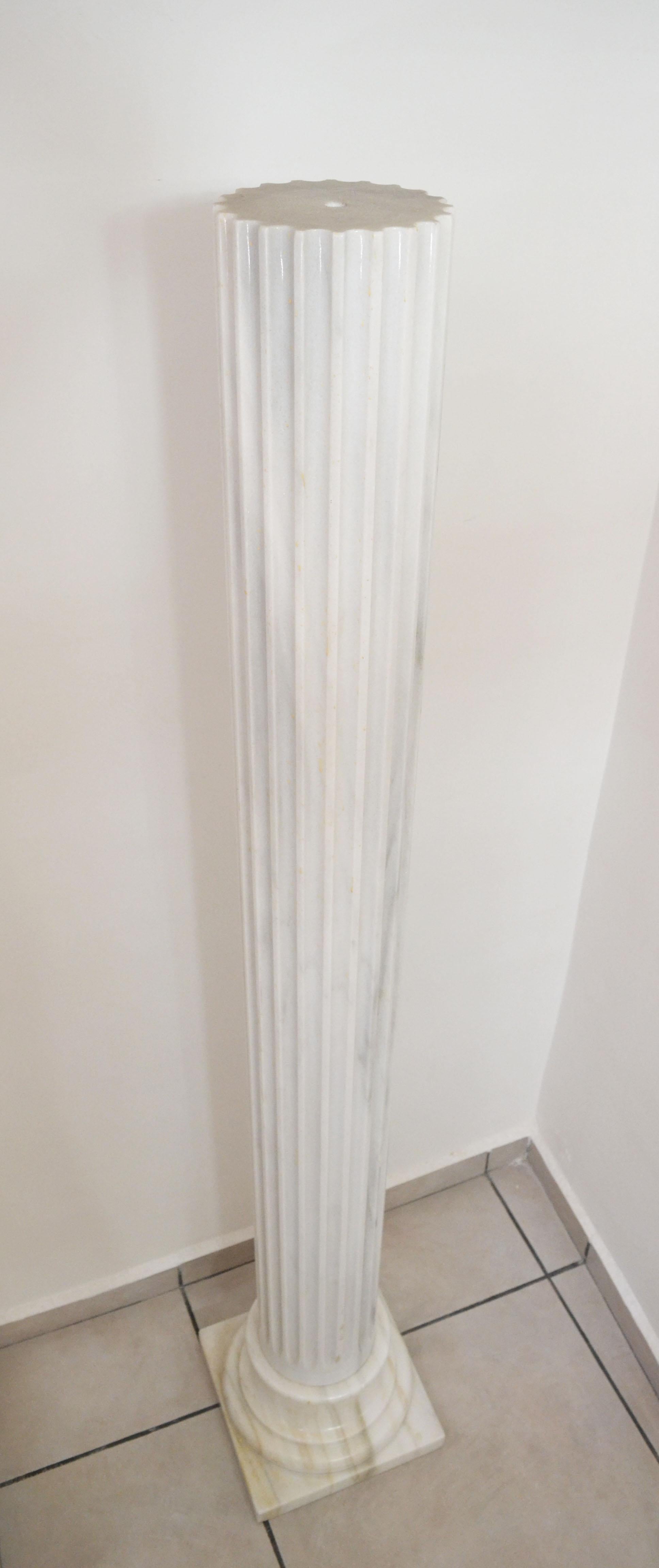 A gorgeous classical Athenian style column / pillar in wonderful white Cararra marble sourced from Italy.

This is a large grand which will come up to or above head height for most people.

It has a lovely natural colour with which features a