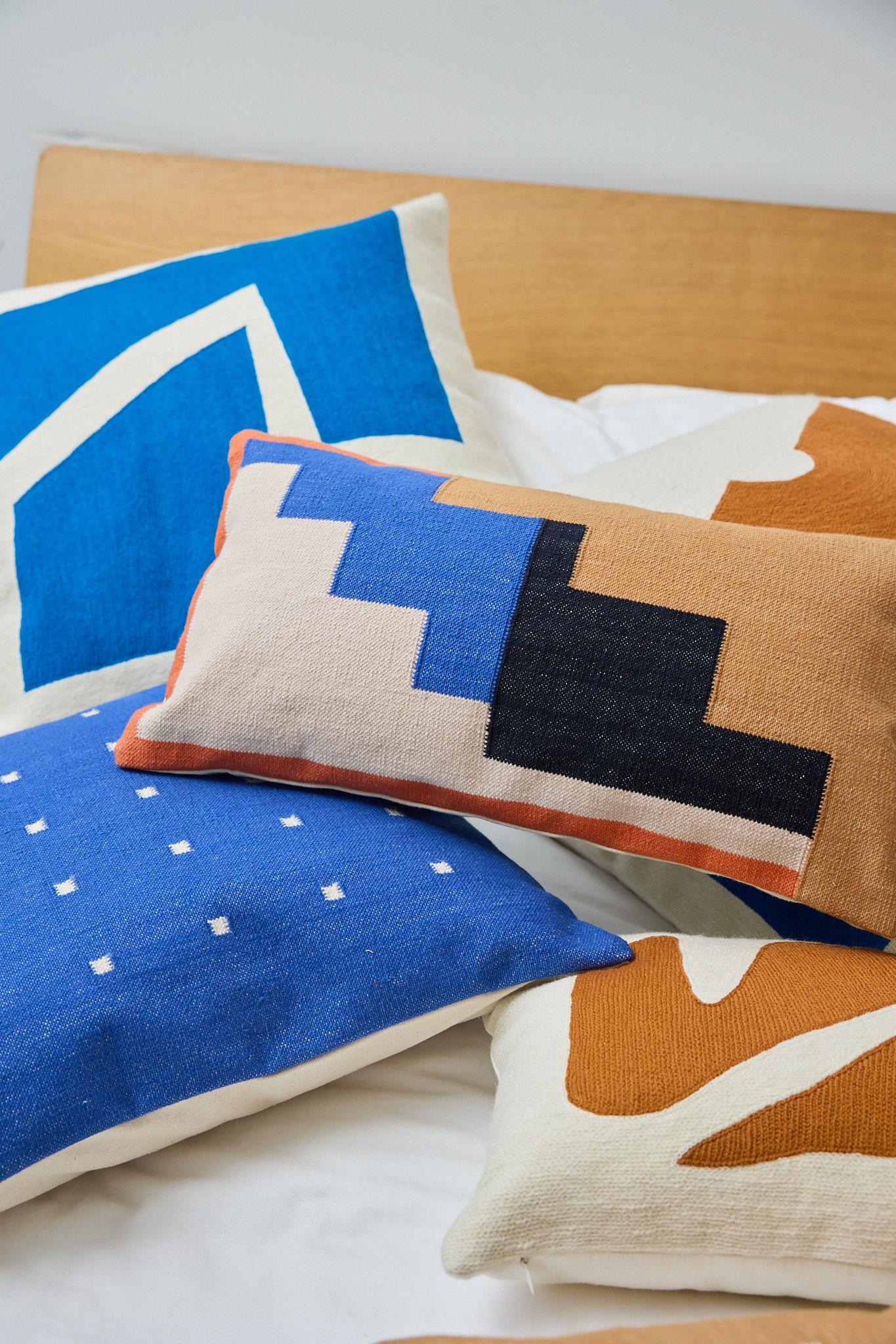 Indien Coussin structuré Athènes en vente