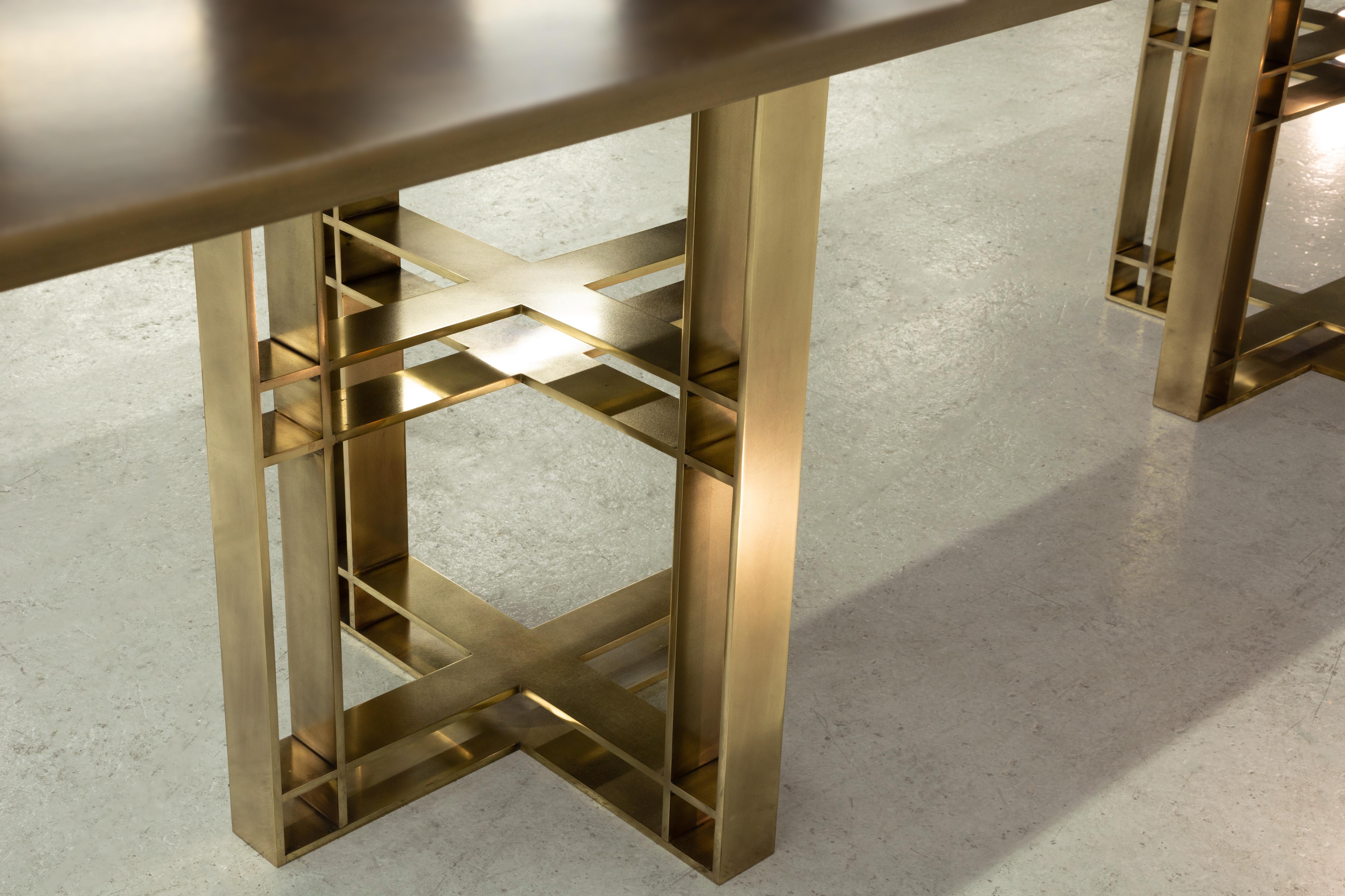 Britannique Athwart Dining Table, All Patinated Brass , Xl, Made in Britain en vente