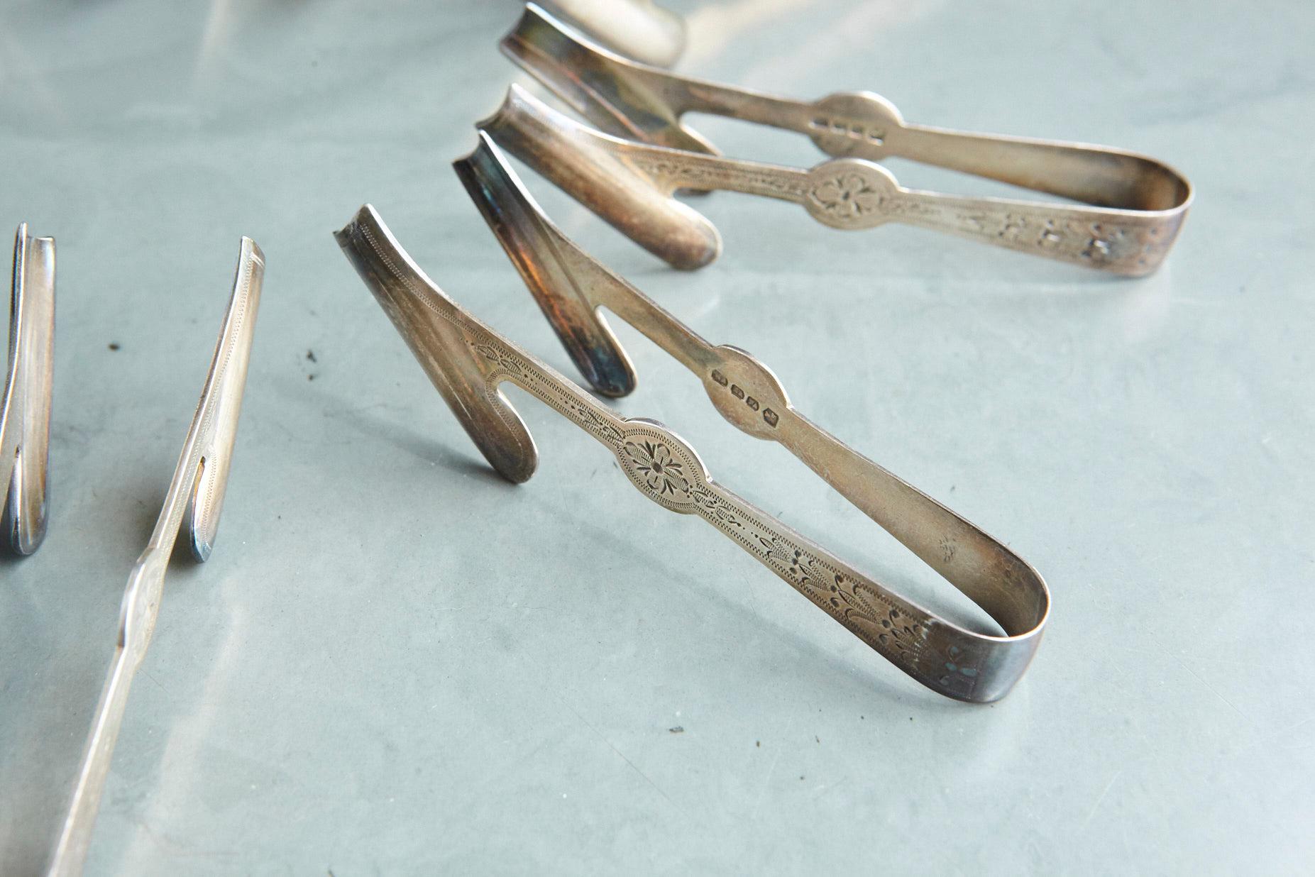 Atkin Brothers Set of Eight Individual English Silver Asparagus Serving Tongs In Good Condition In Pau, FR