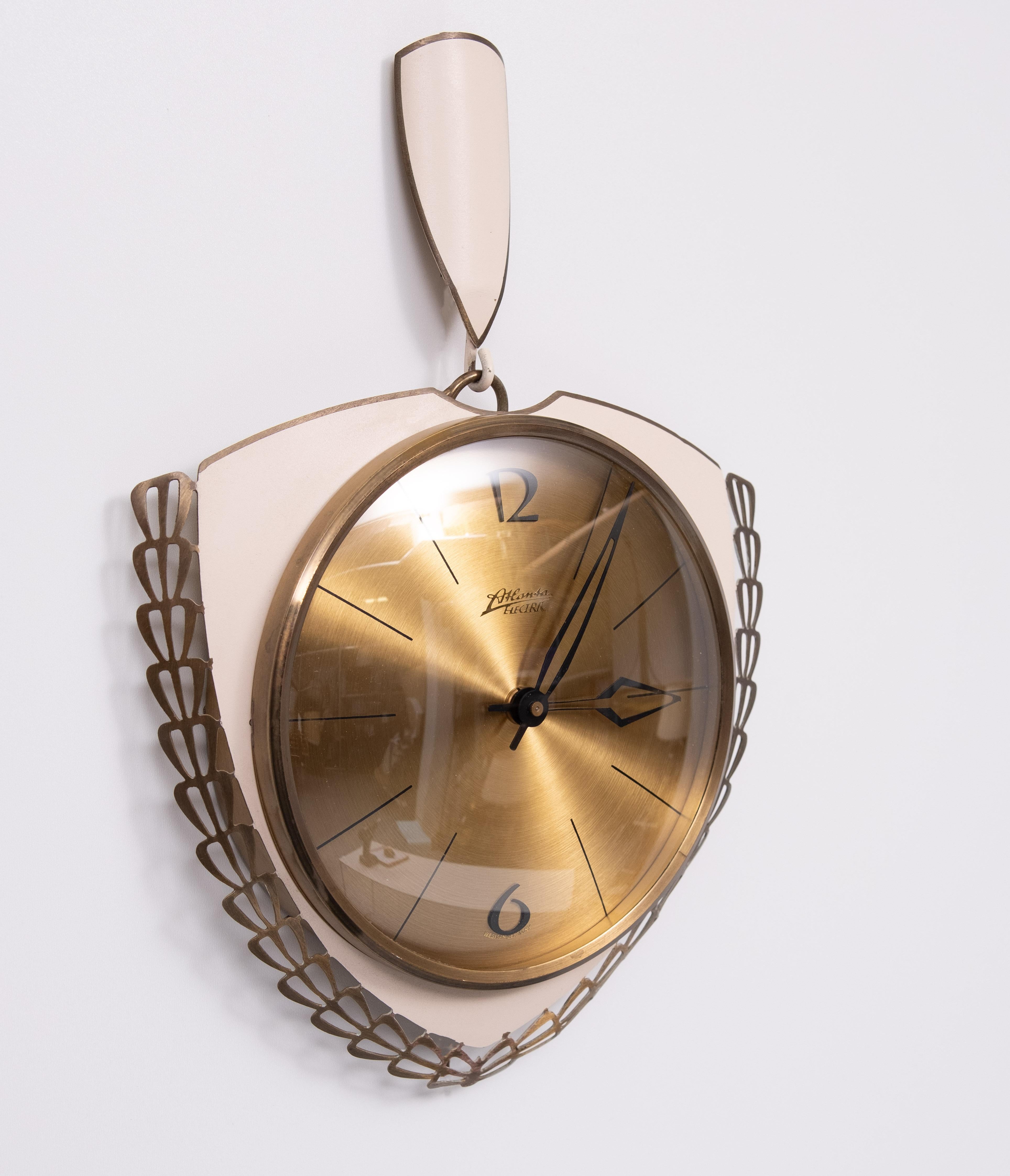 Atlanta Electric Wall Clock Deutschland 1950er Jahre im Zustand „Gut“ im Angebot in Den Haag, NL