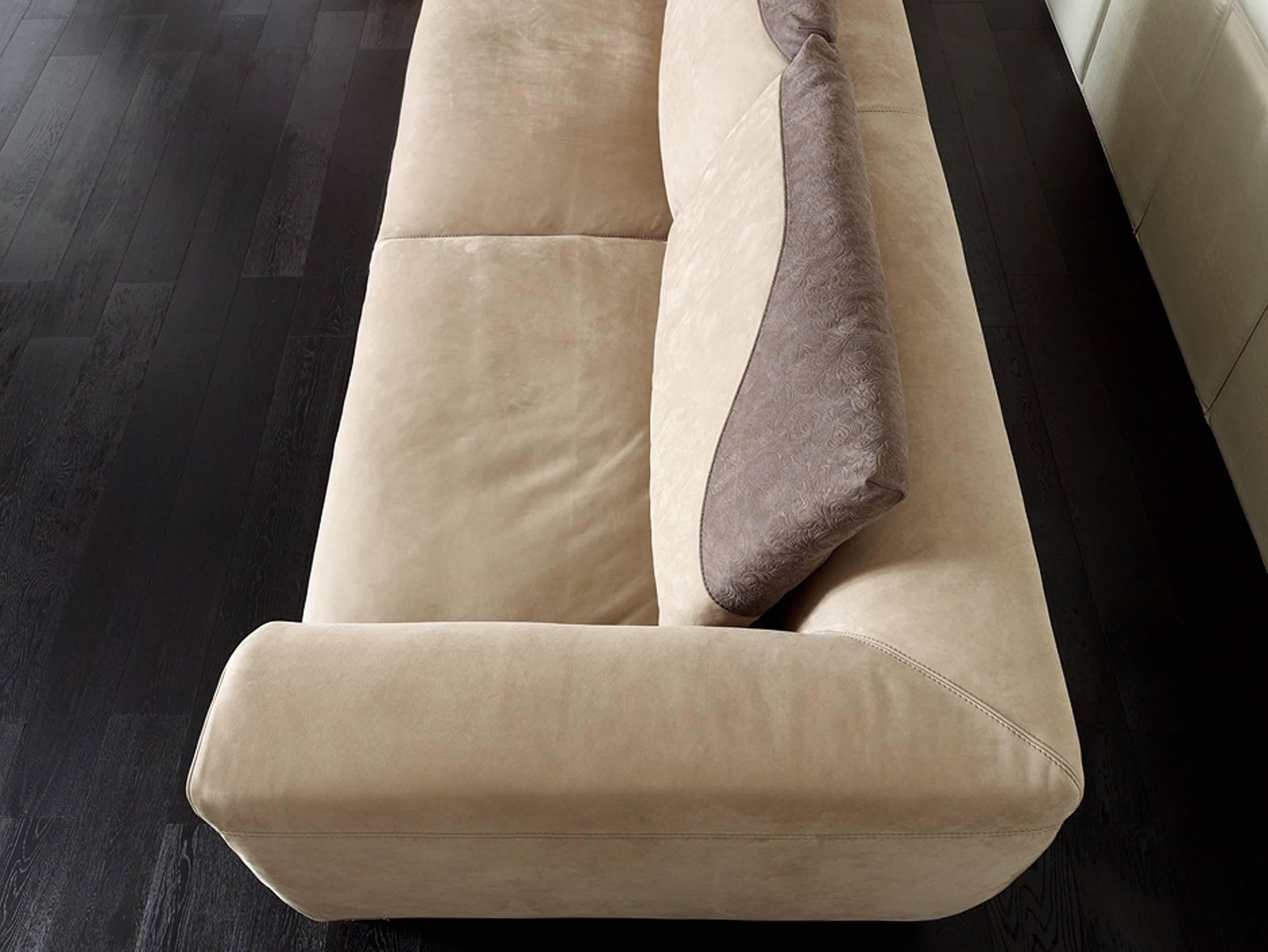 Italian Atlanta Sofa with Leather and Shiny Steel Details For Sale