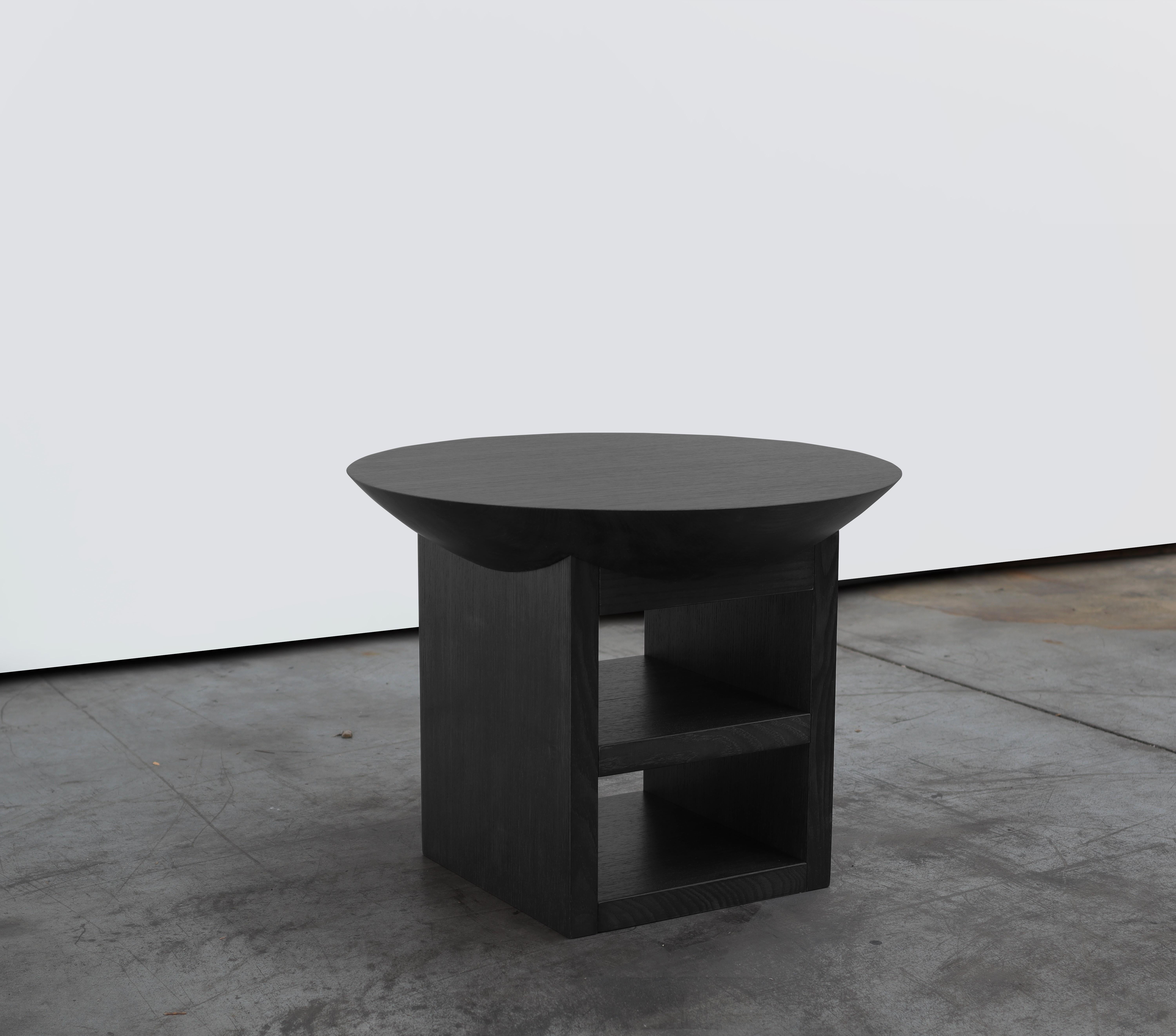 Atlante Zeitgenössischer Couchtisch aus Holz (Moderne) im Angebot