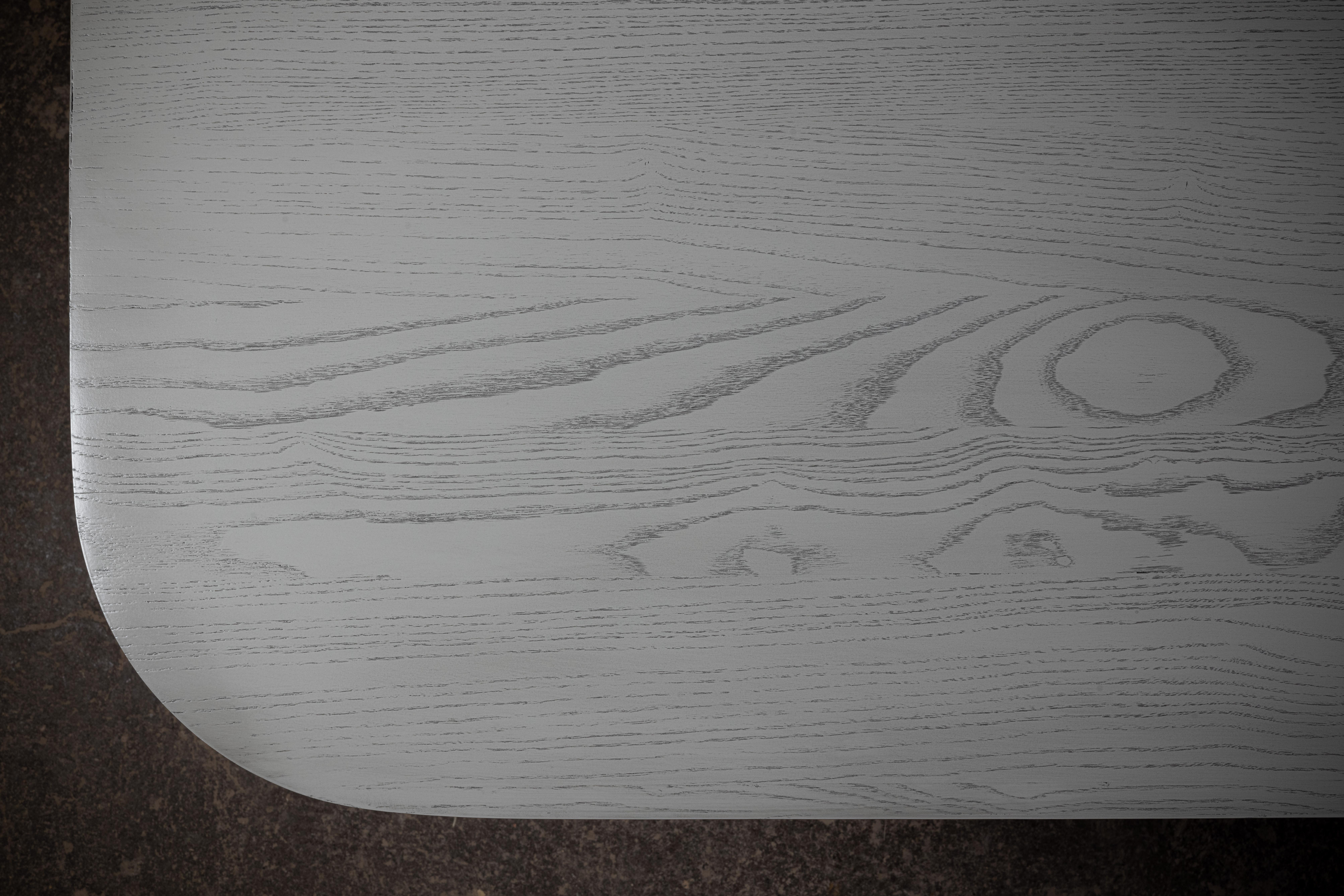 Mexicain Table de salle à manger rectangulaire en Oak avec finition grise par No Age Studio en vente