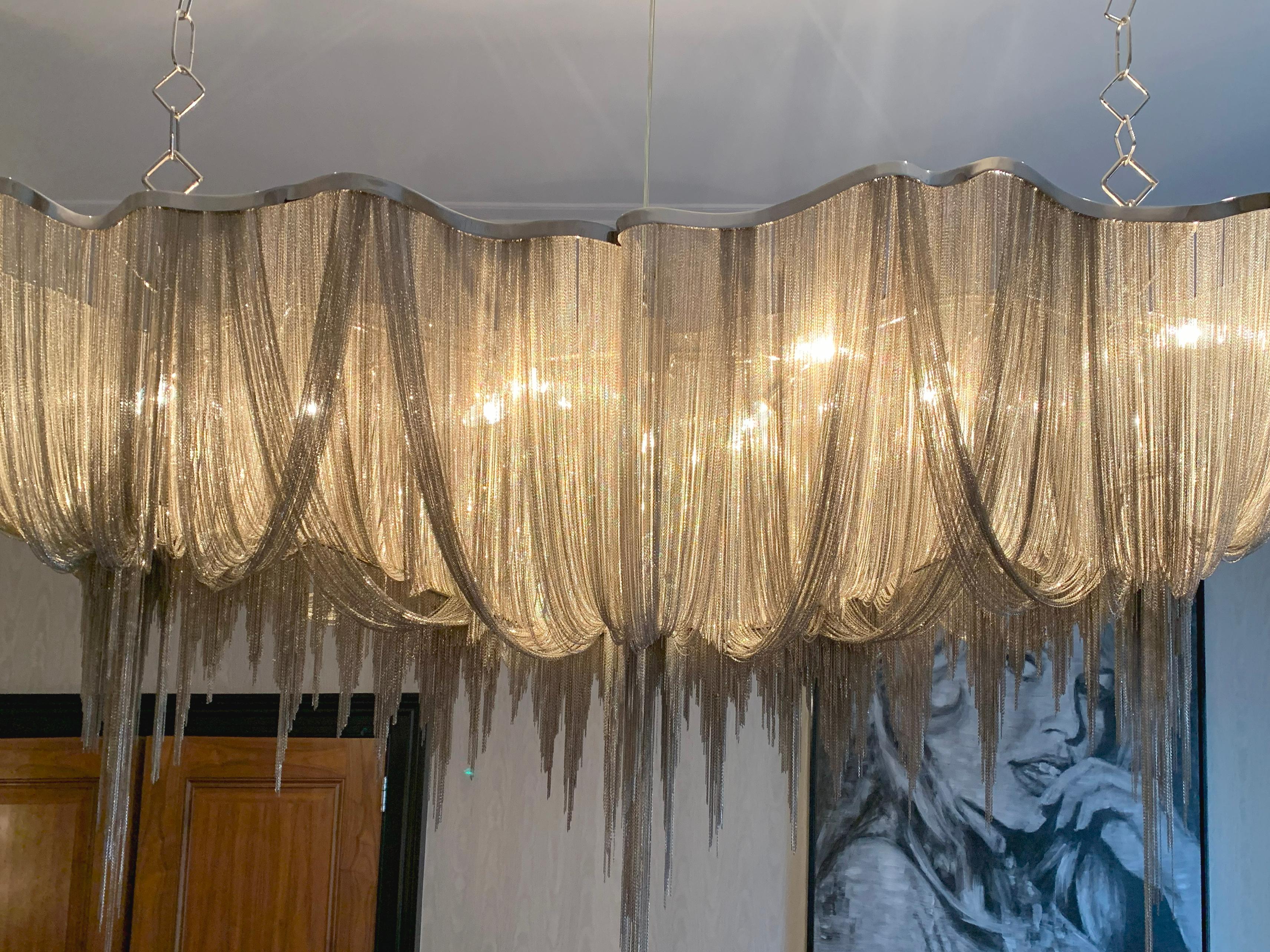 Ottone Lampadario a catena 'Atlantis' in nichel nero di Barlas Baylar per Terzani in vendita