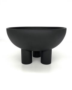 Atlixco Black Resin Triple Footed Pedestal Bowl