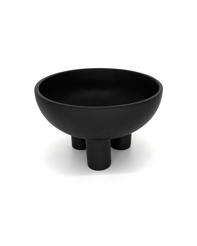 Atlixco Black Resin Triple Footed Pedestal Bowl at 1stDibs