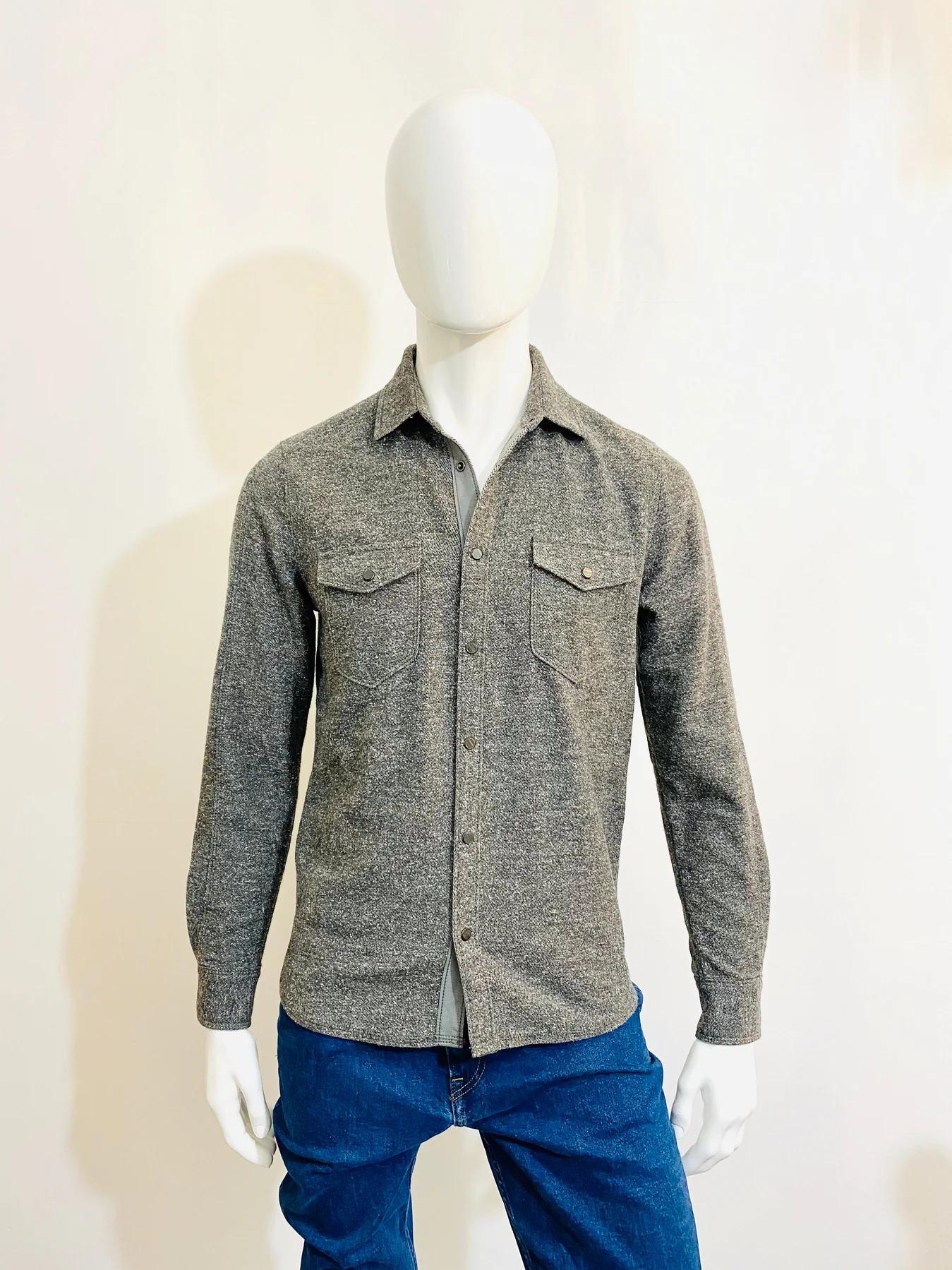 ATM -Anthony Thomas Melillo Shirt

55% cotton long sleeve shirt, with grey marble style press stud 
closure to the front and cuffs.

Additional information:
Size – S/P
Composition - Cotton
Condition – Very Good