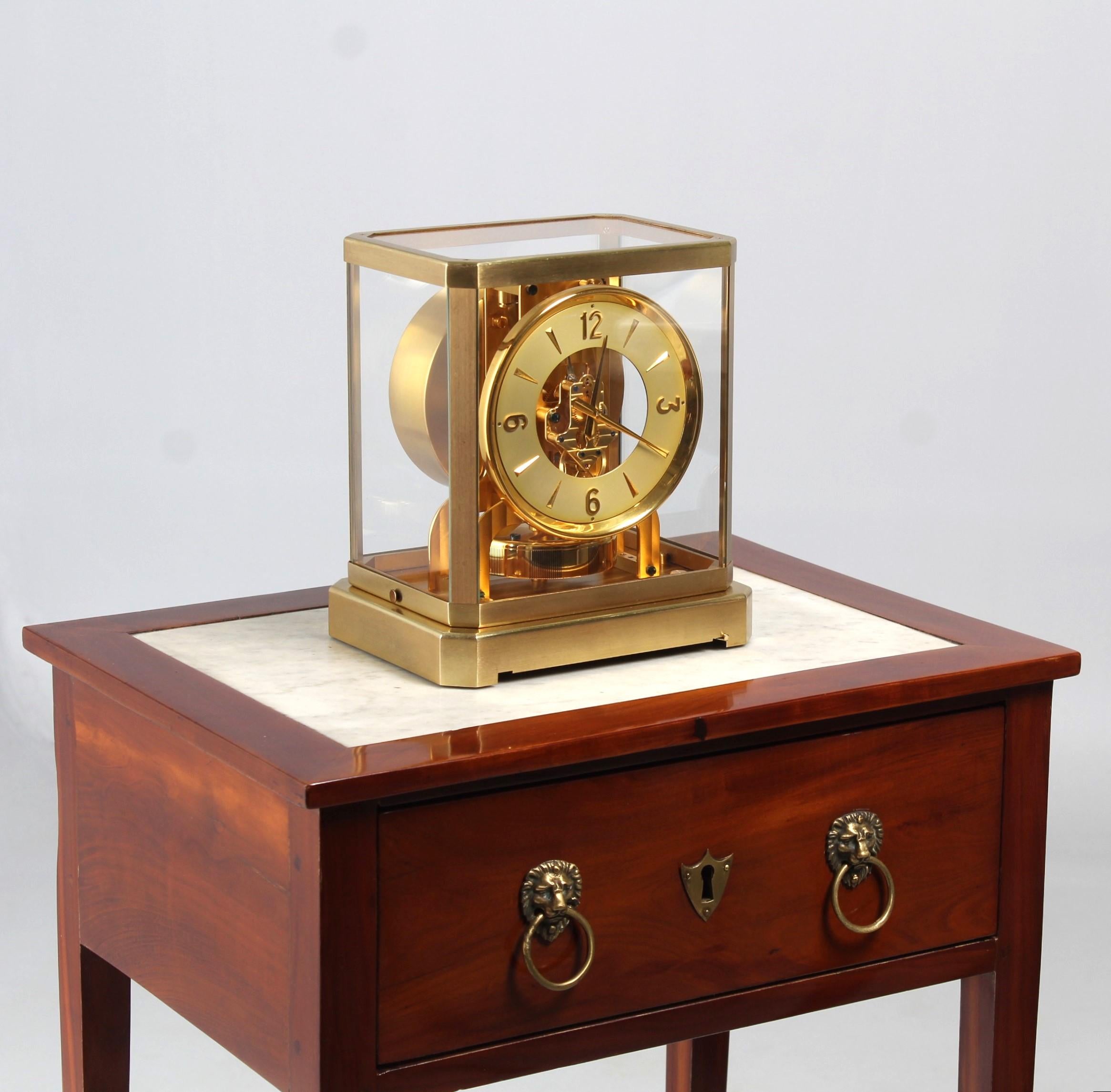 Early Atmos clock from Jaeger LeCoultre

Switzerland
Brass, partly gold-plated
Year of manufacture 1950

Dimensions: H x W x D: 23.5 x 21 x 16.5 cm

Description:
Atmos II in matt brushed case. Blued screws, knurled screw on the front for regulating