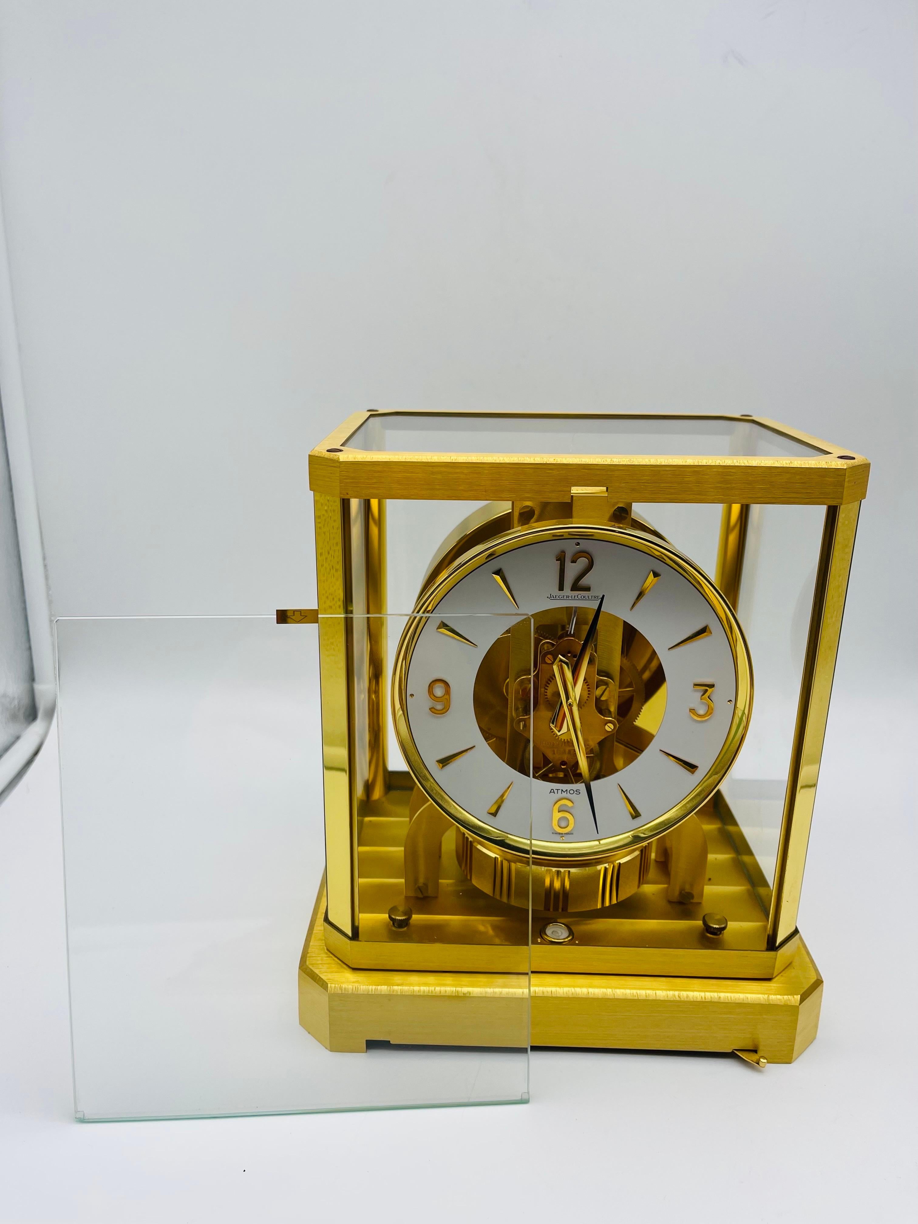 Atmos Jaeger Le Coultre Fireplace Clock Cal. 528 For Sale 1
