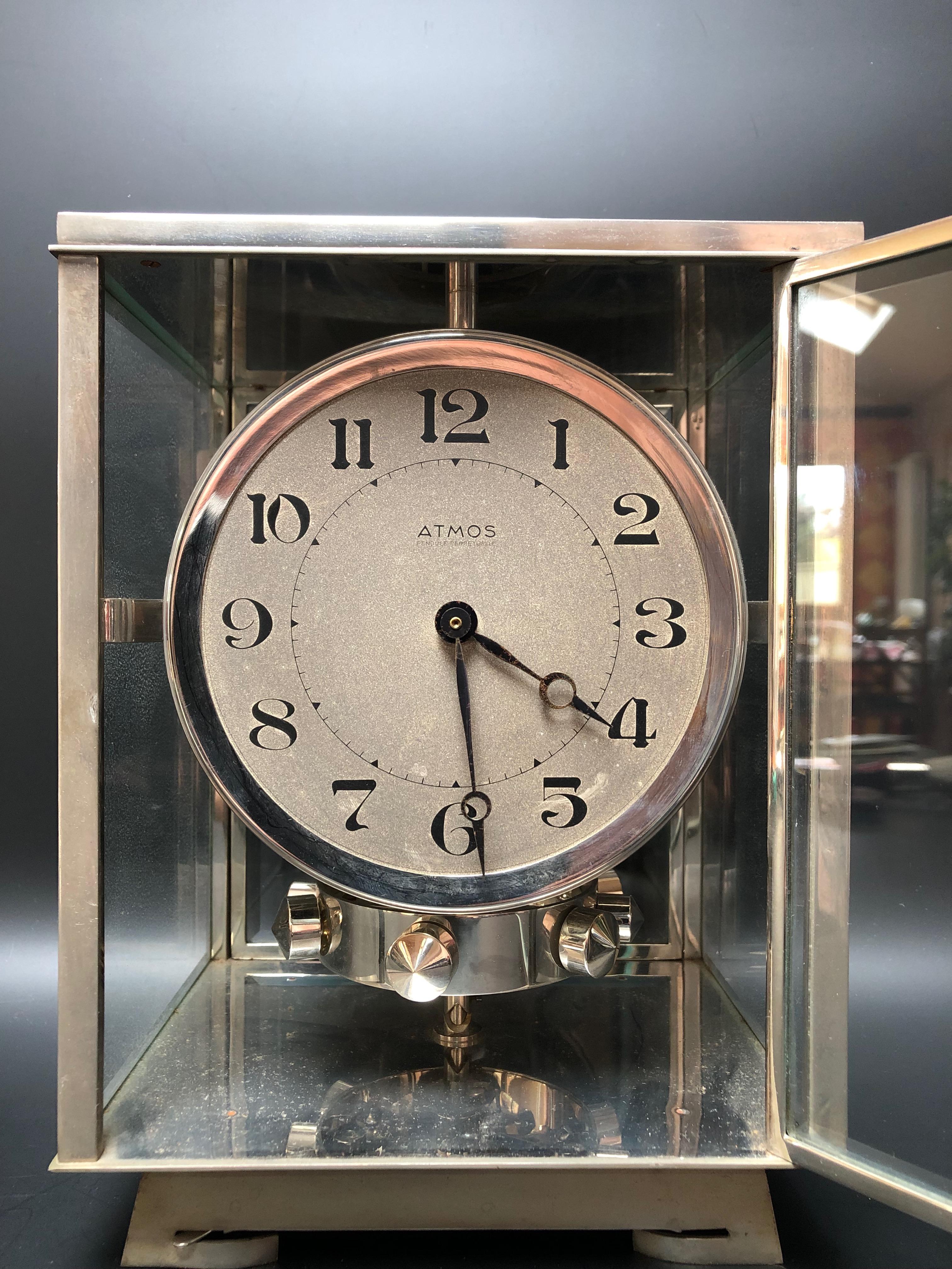 Atmos Perpetual clock by Jean Léon REUTTER 1899/1971 For Sale 2