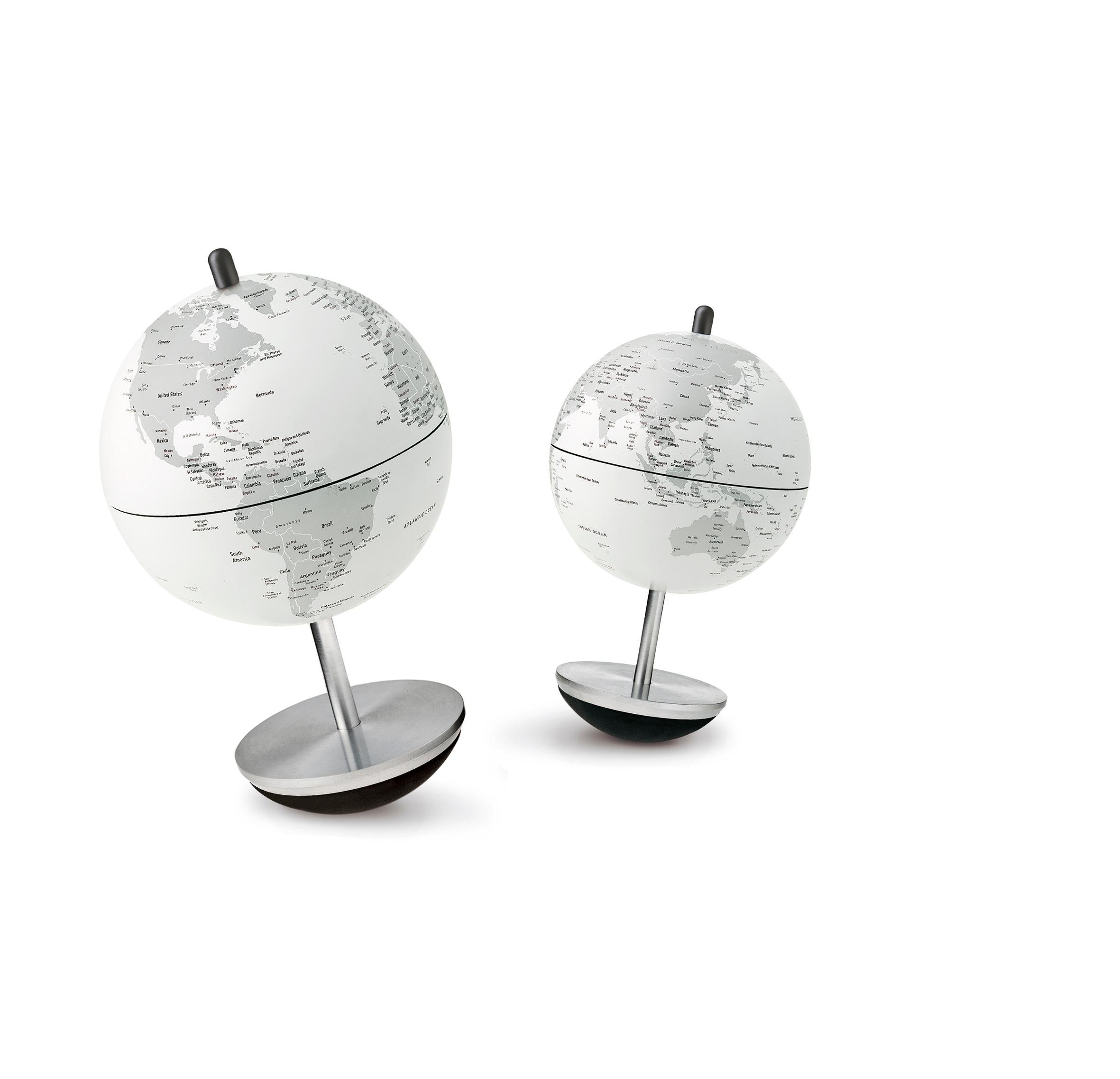 Atmosphere Globes - Swing Globe In New Condition For Sale In New Milford, CT