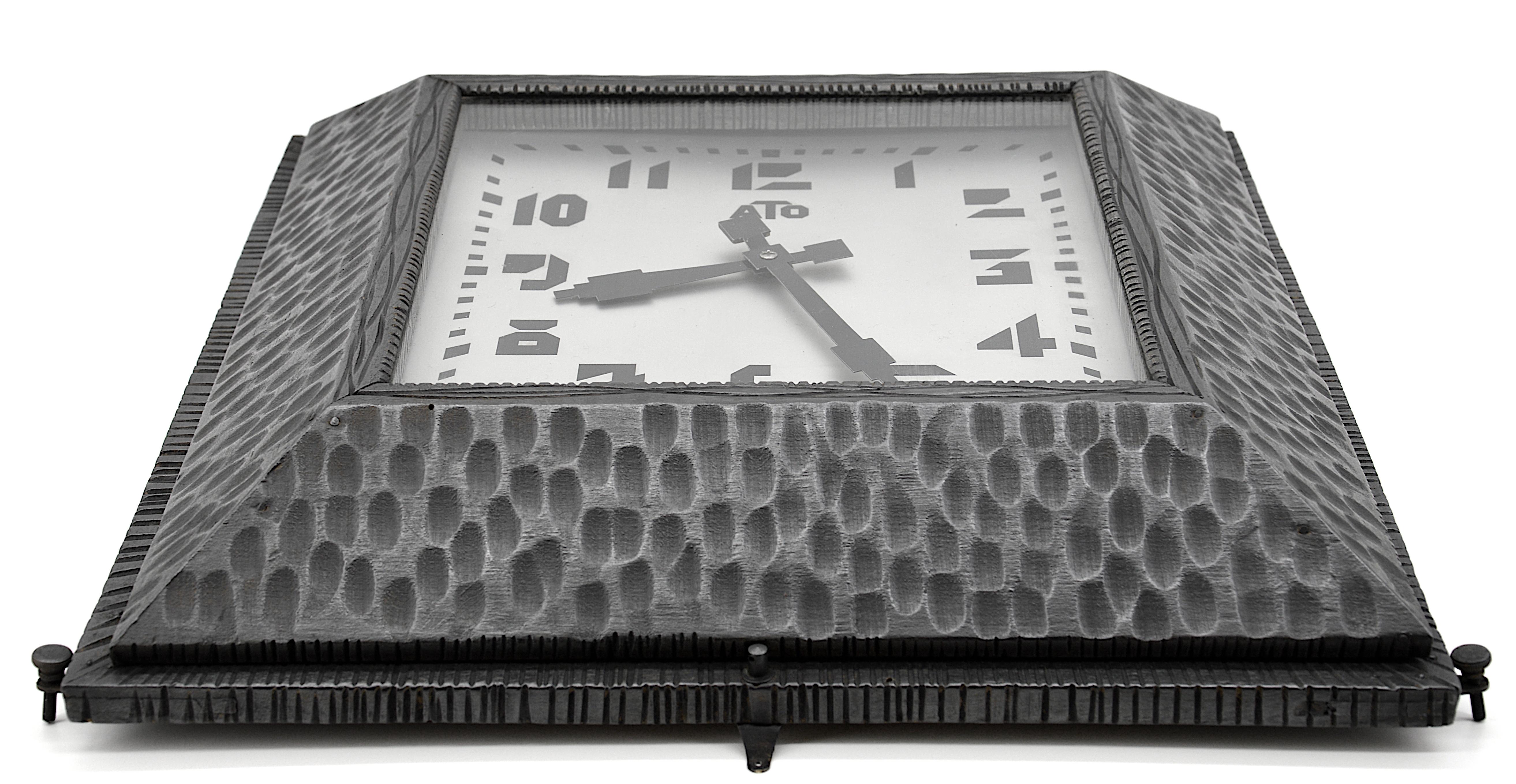Français Horloge murale Art déco française ATO, 1920 en vente