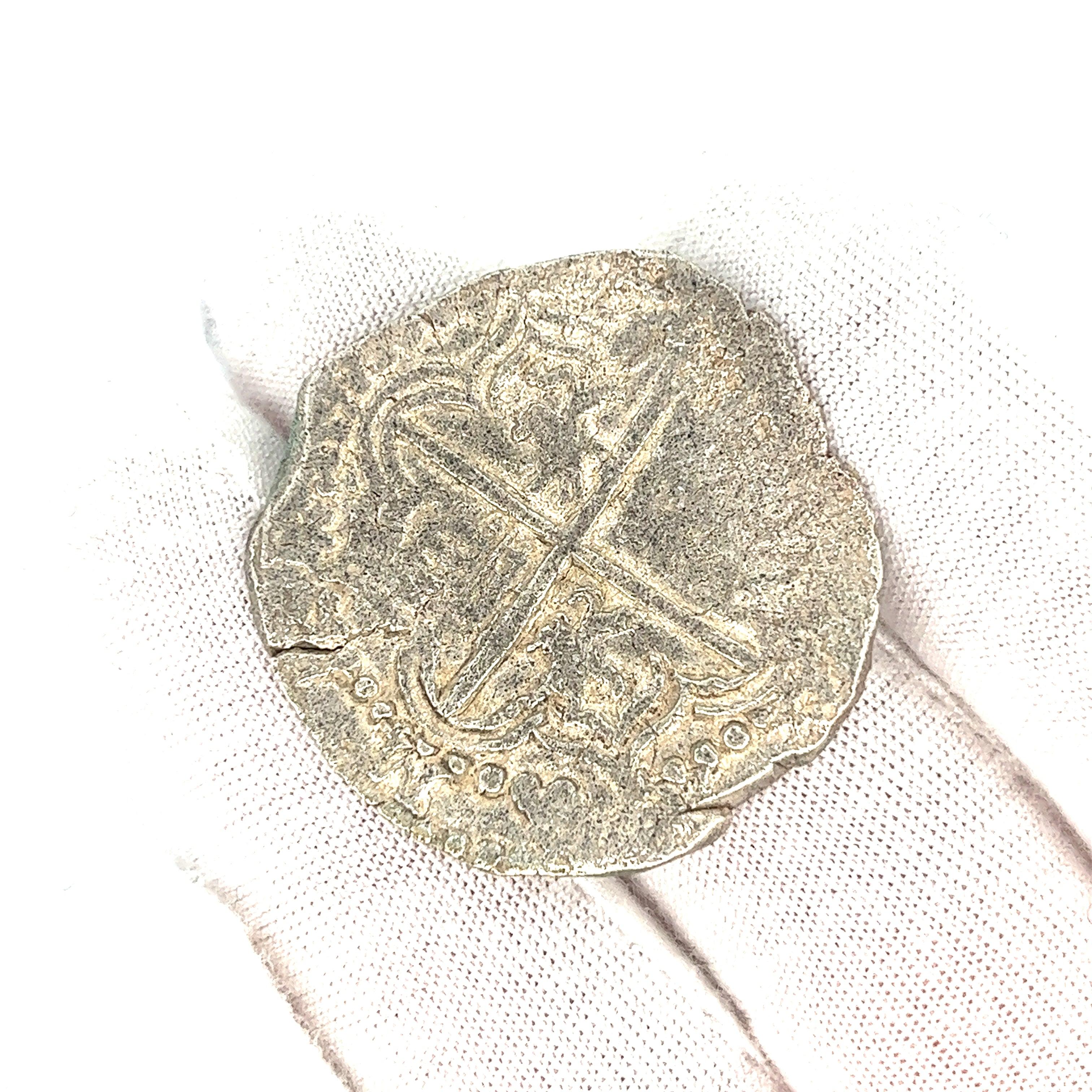 Atocha Shipwreck 4 Reale Grade 2 Potosi Mint Coin et pendentif en or 14 carats en vente 2