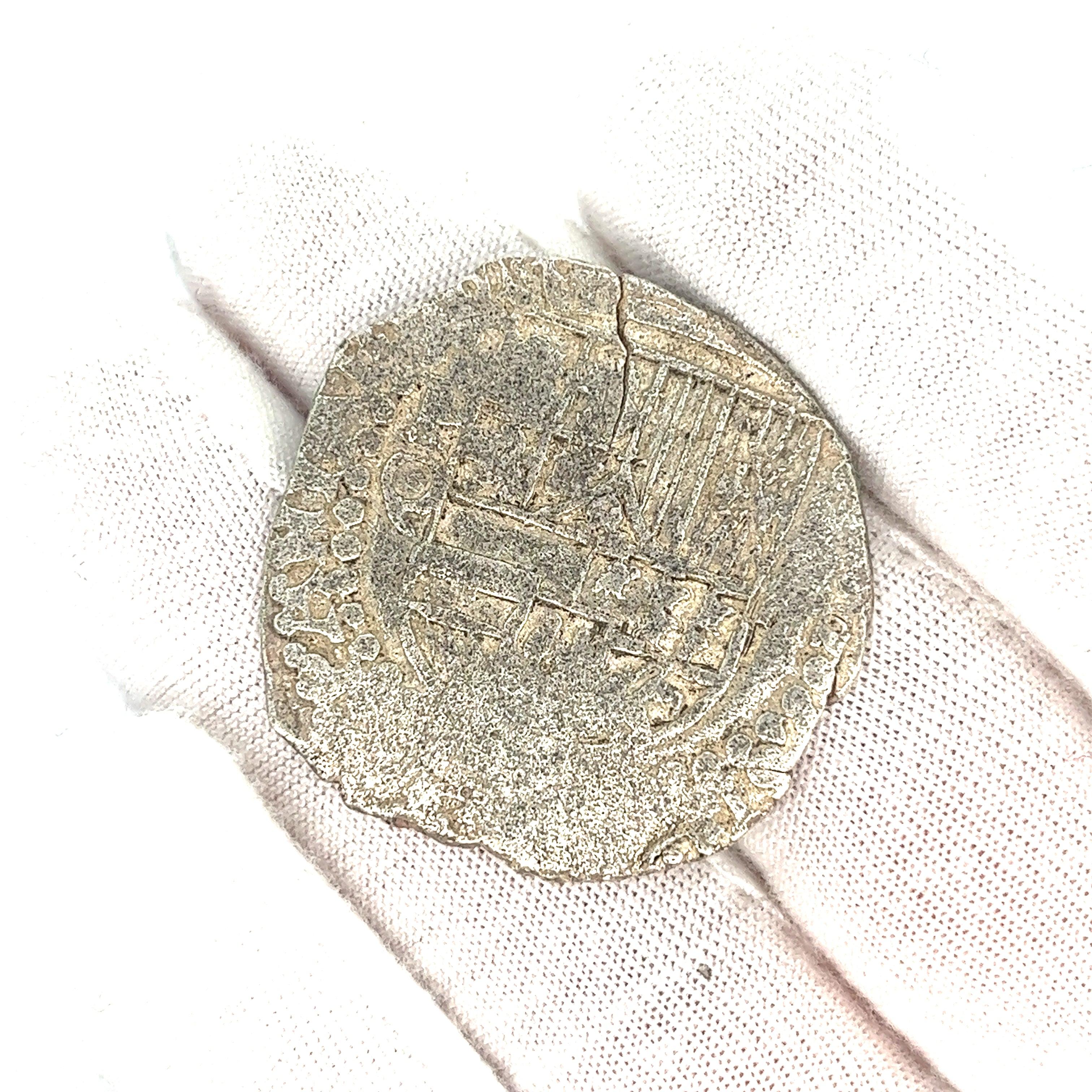 Atocha Shipwreck 4 Reale Grade 2 Potosi Mint Coin et pendentif en or 14 carats en vente 3