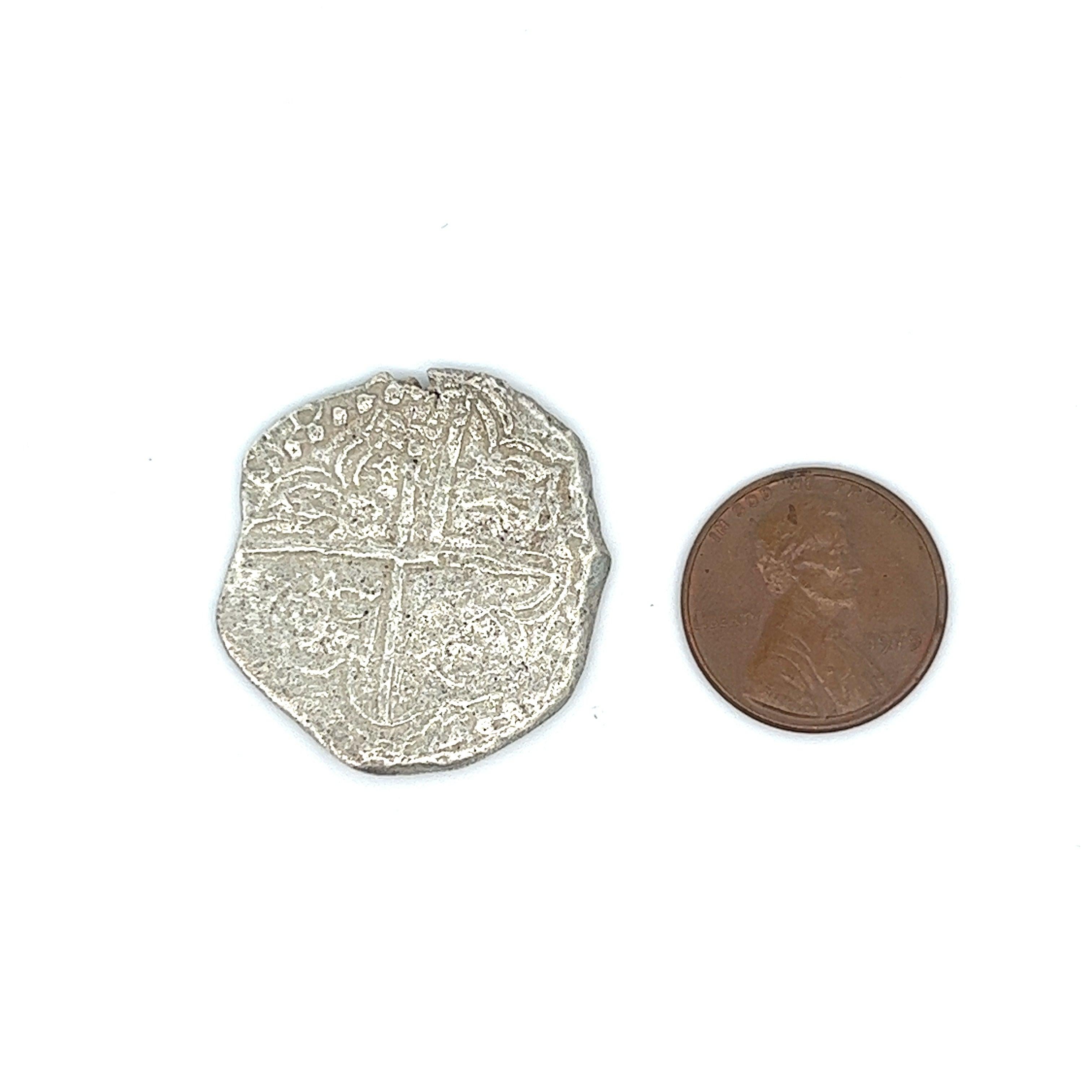Atocha Shipwreck 4 Reale Grade 3 Potosi Mint Coin and Gold Pendant In Good Condition In Miami, FL