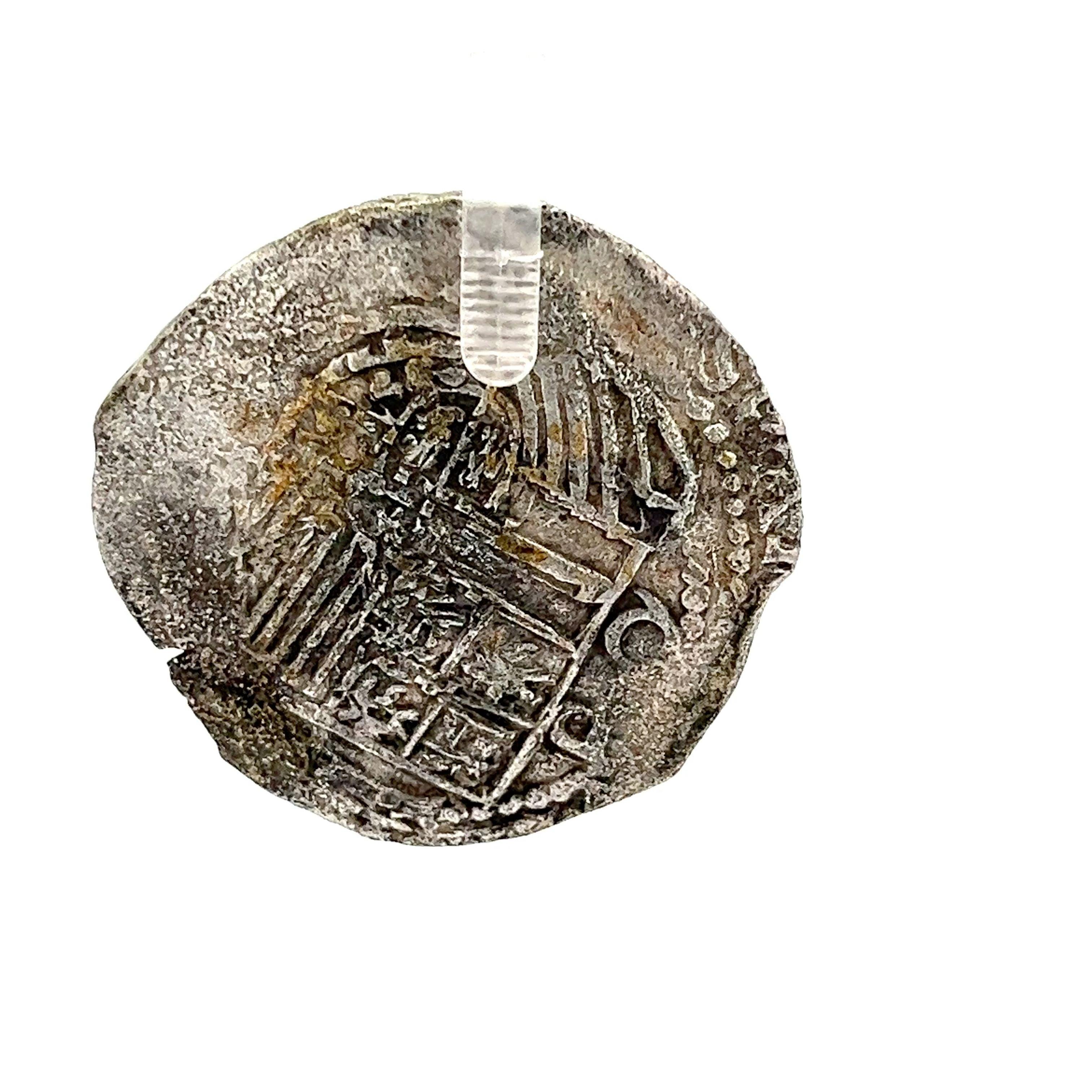 Atocha Shipwreck 8 Reale Grade 1 Assayer Q Coin et pendentif en or en vente 3