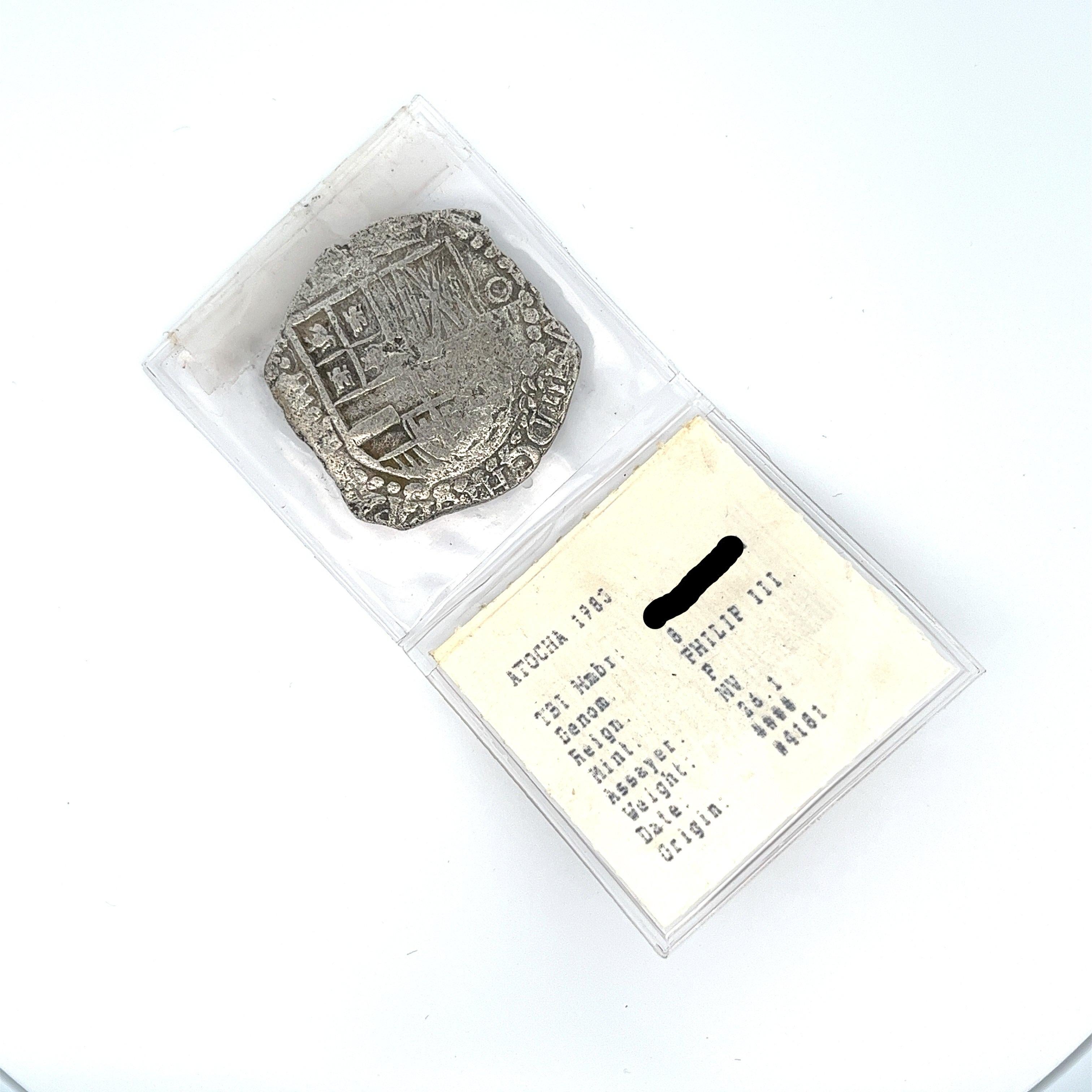Atocha Shipwreck 8 Reale Grade 1 Coin and Gold Pendant For Sale 2