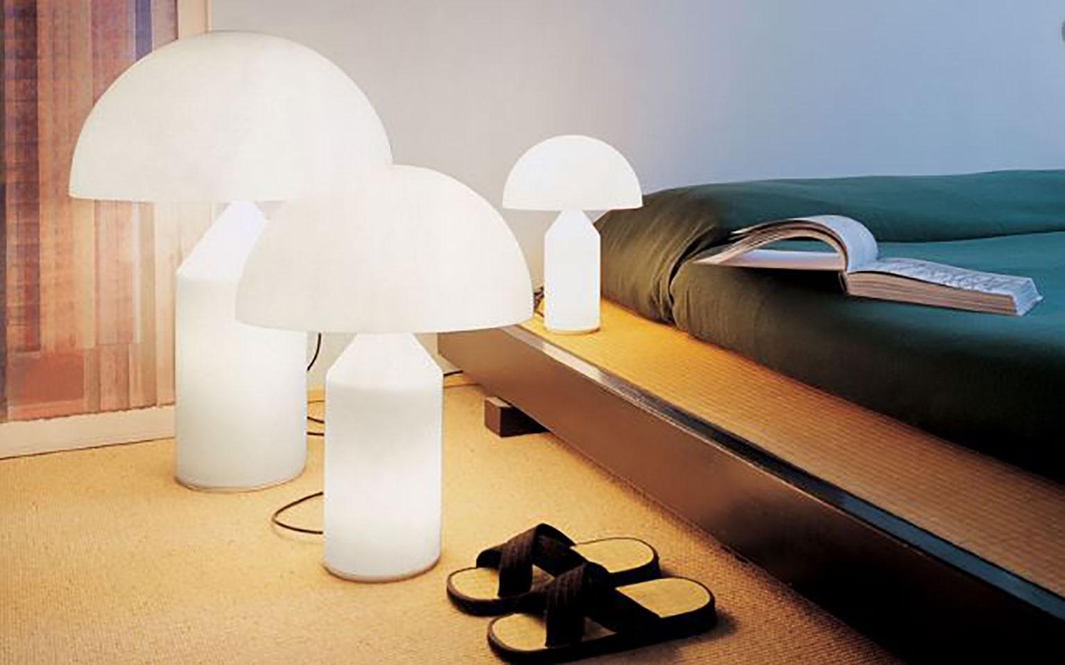 Italian Atollo Glass Table Lamp by Vico Magistretti for Oluce- showroom sample