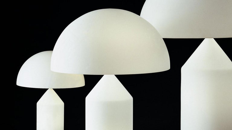 Atollo Model 233 Table Lamp by Vico Magistretti for Oluce In New Condition For Sale In Los Angeles, CA