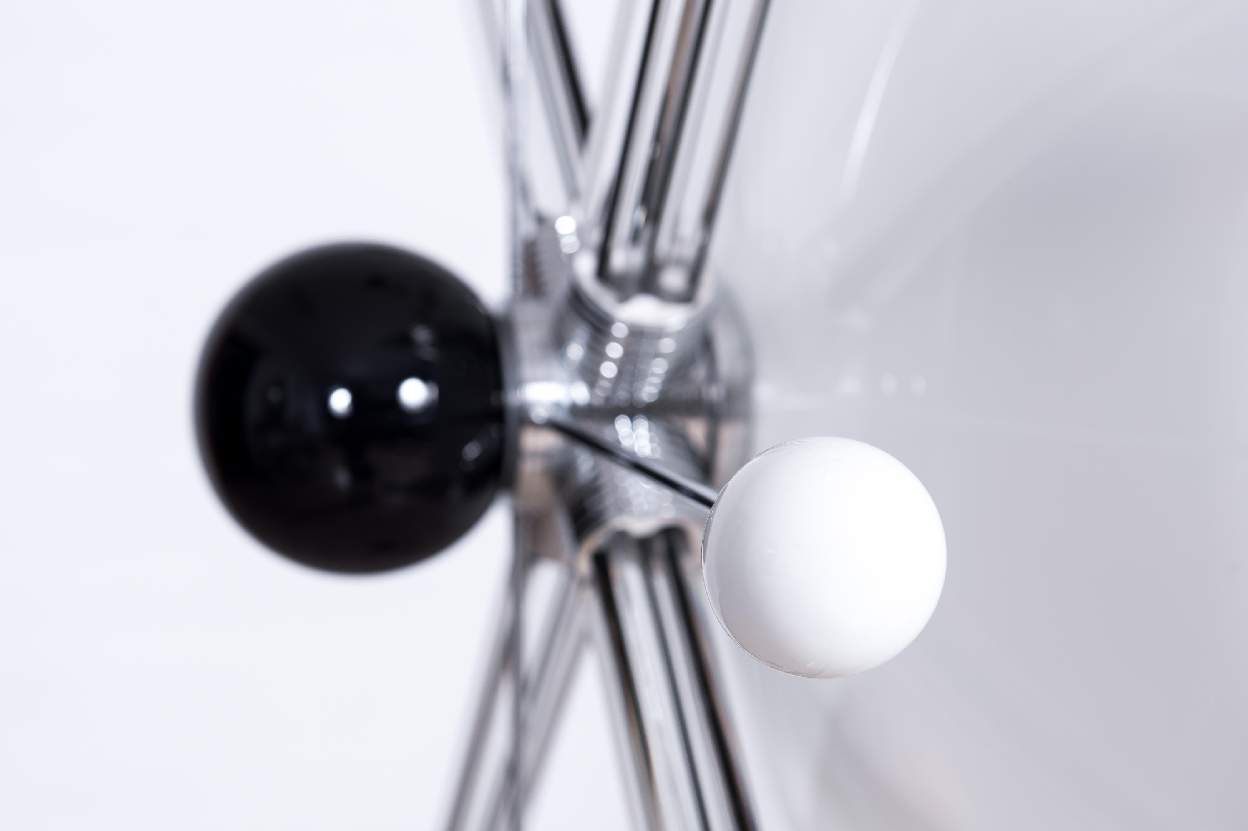 Contemporary Design Atom Kronleuchter aus schwarzem und weißem italienischen Murano Glas  im Angebot 7
