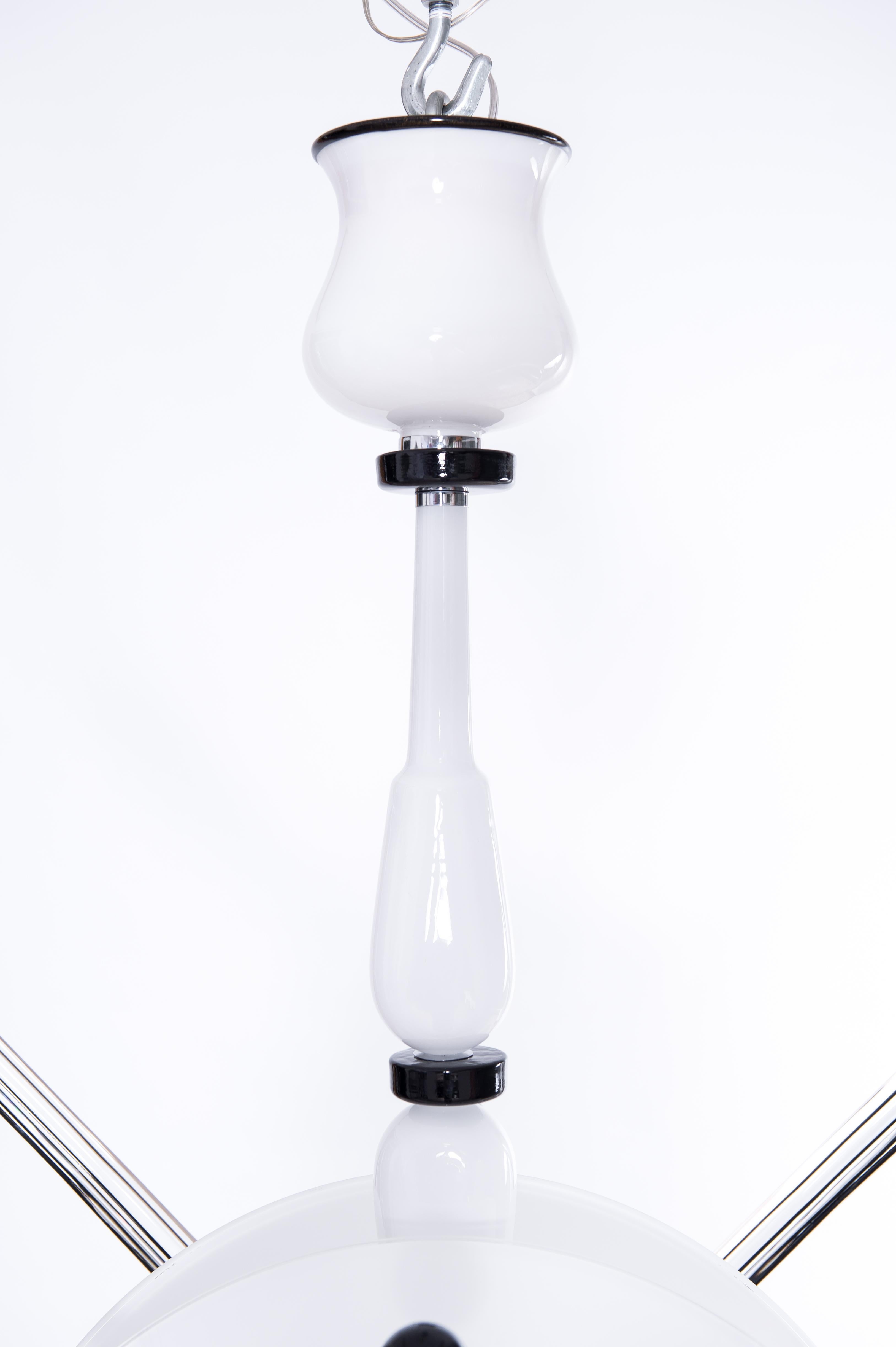 Contemporary Design Atom Chandelier in black & white Italian Murano Glass  For Sale 2