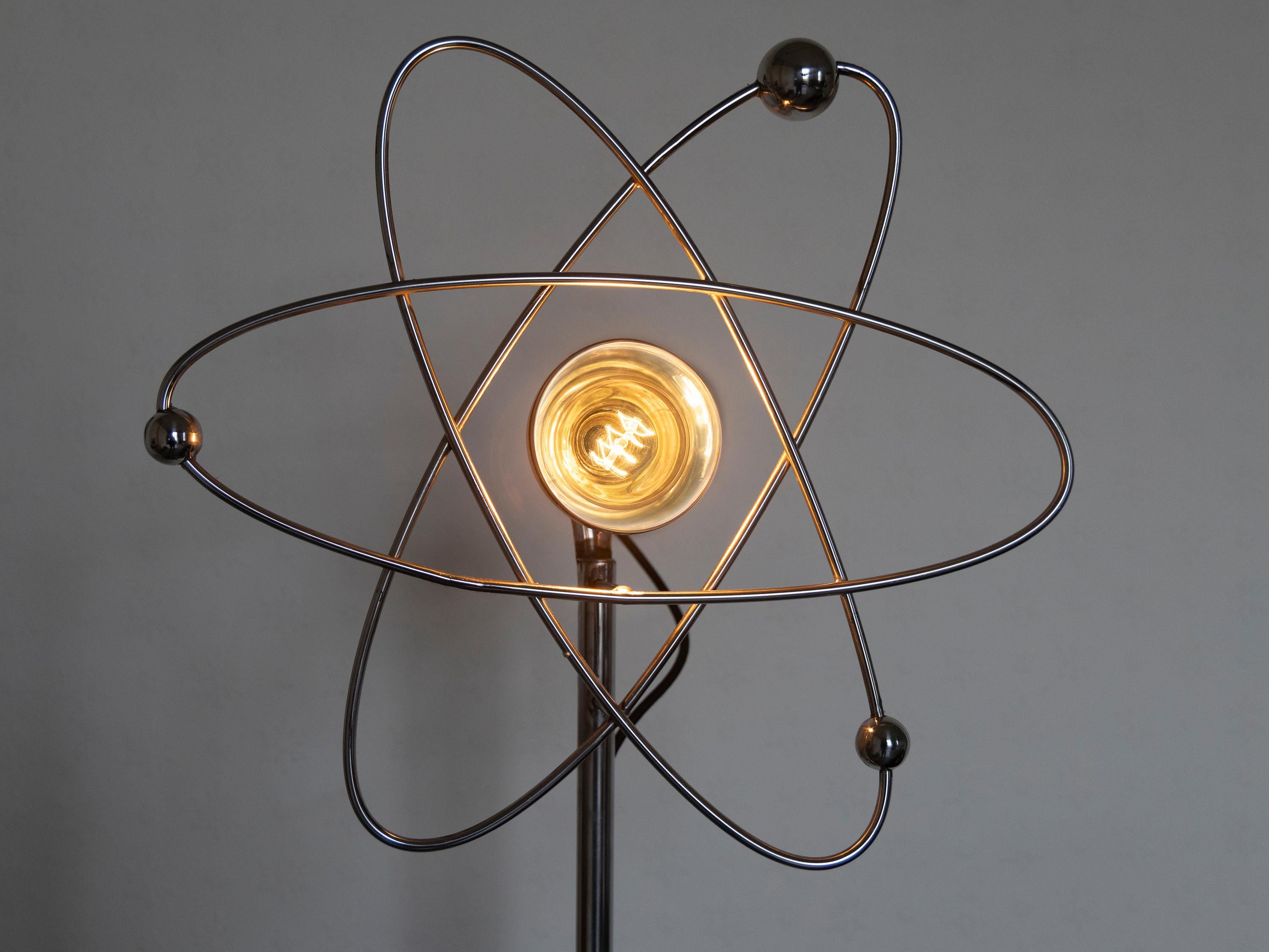 Lámpara Atom de Sam Rush homenaje en acero y latón al modelo Atomic Whirl de los años 50 en venta 1