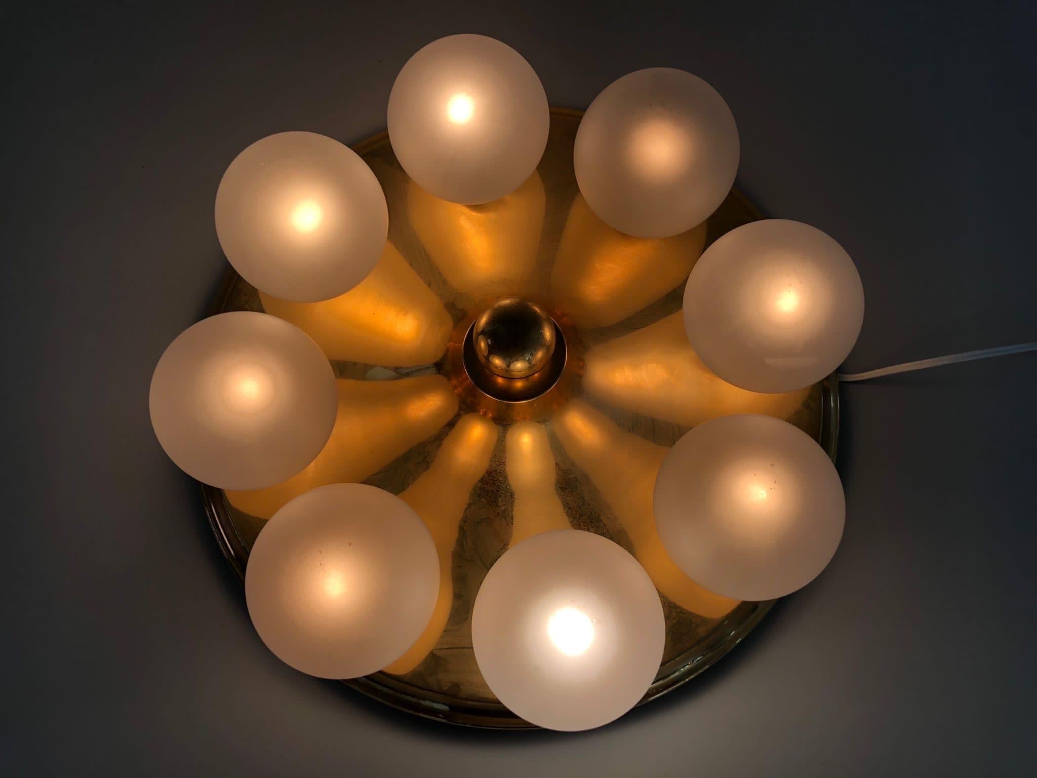 Lampe encastrée en métal doré et 8 boules de l'ère atomique de Kinkeldey, 1970, Allemagne en vente 1