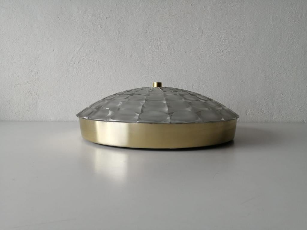 Atomic Age Metal and Glass Flush Mount or Wall Lamp by Hustadt, 1960s Germany In Good Condition For Sale In Hagenbach, DE