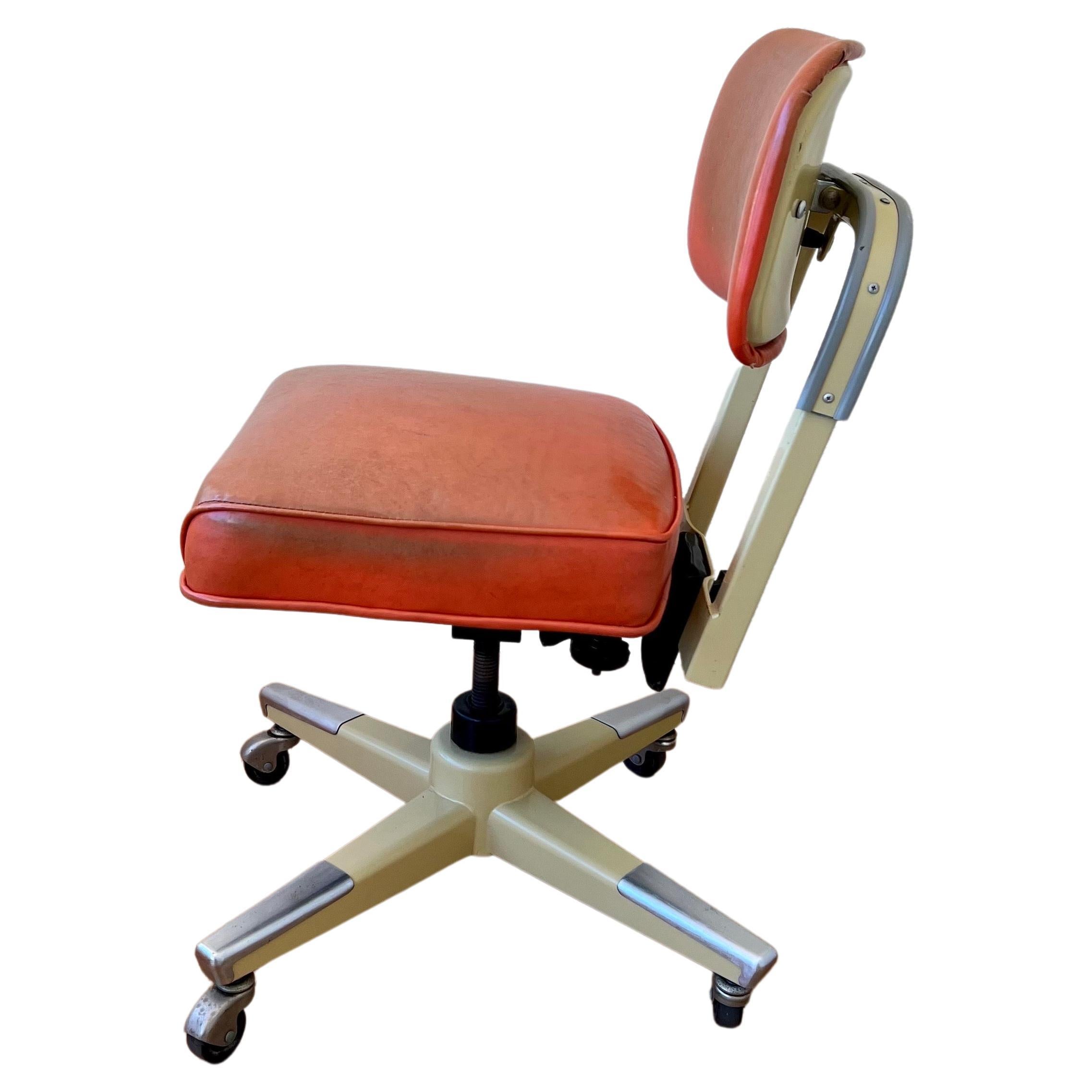 Atomic Age Mid Century Tanker Style Rolling Office Chair